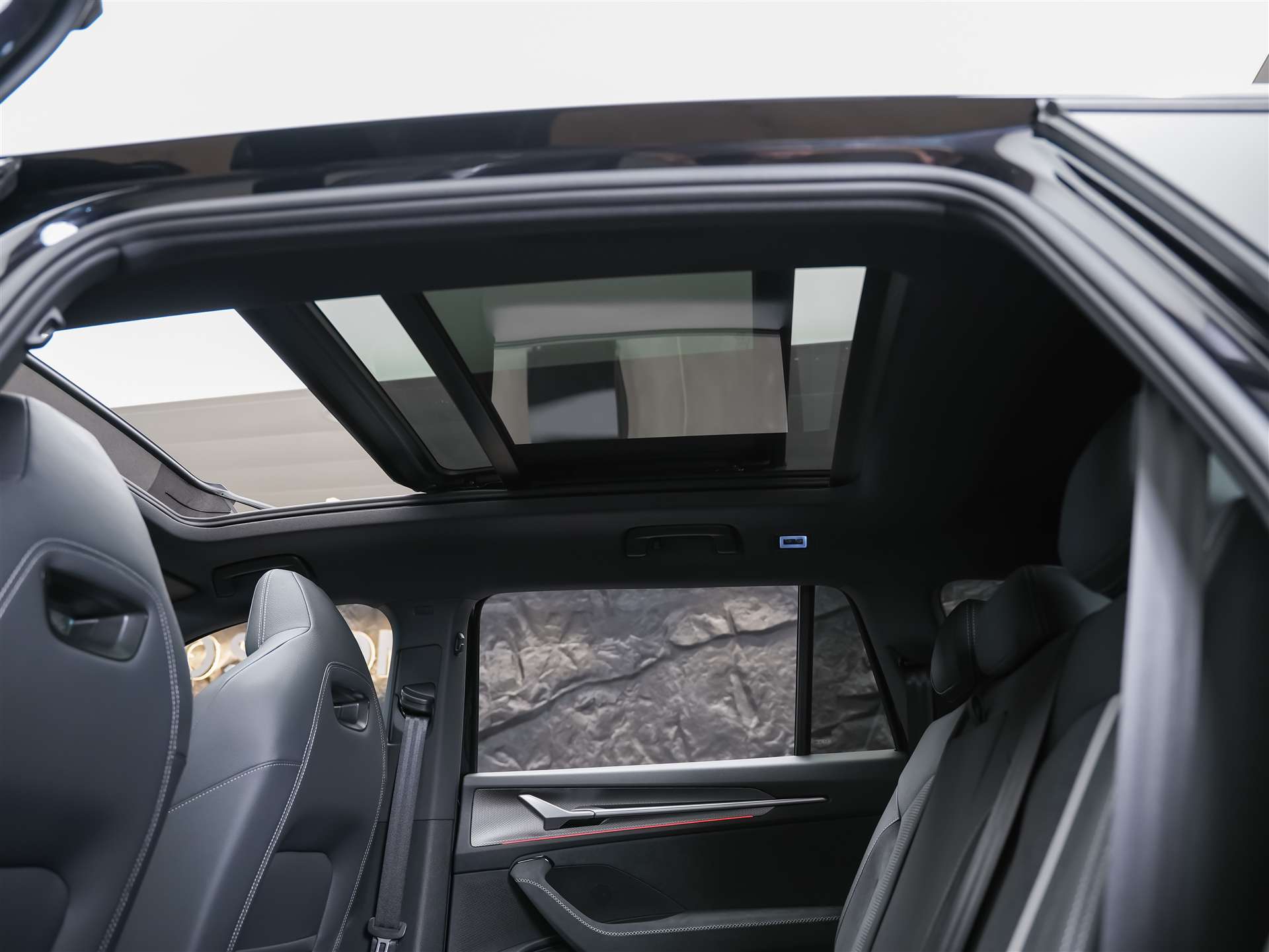 SKODA Kodiaq 2.0 TDI Sportline 4x4 *Panorama*7 Plätzer* Matrix LED*CANTON Soundsystem*-image-12