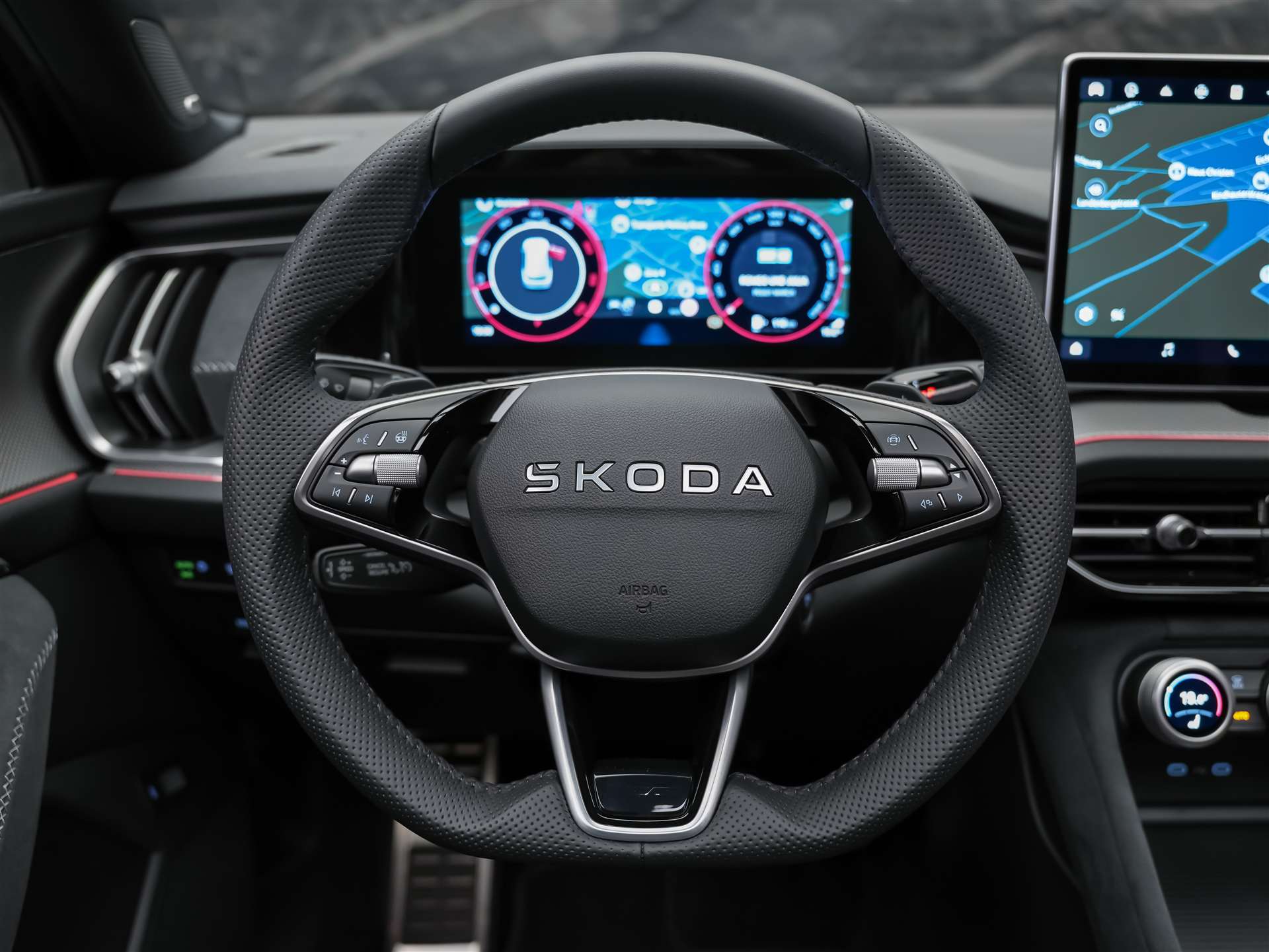 SKODA Kodiaq 2.0 TDI Sportline 4x4 *Panorama*7 Plätzer* Matrix LED*CANTON Soundsystem*-image-30