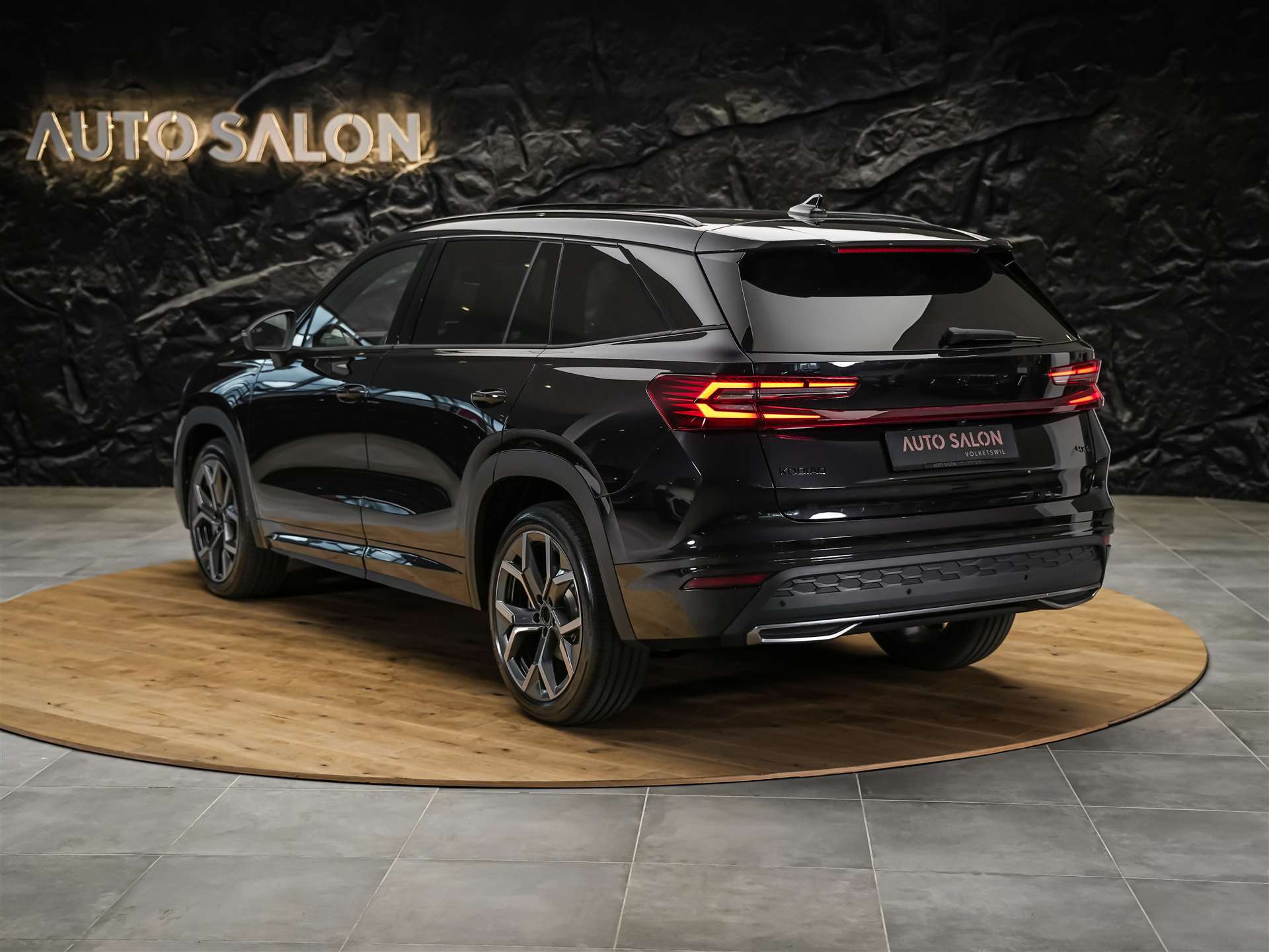 SKODA Kodiaq 2.0 TDI Sportline 4x4 *Panorama*7 Plätzer* Matrix LED*CANTON Soundsystem*-showroom-element-2