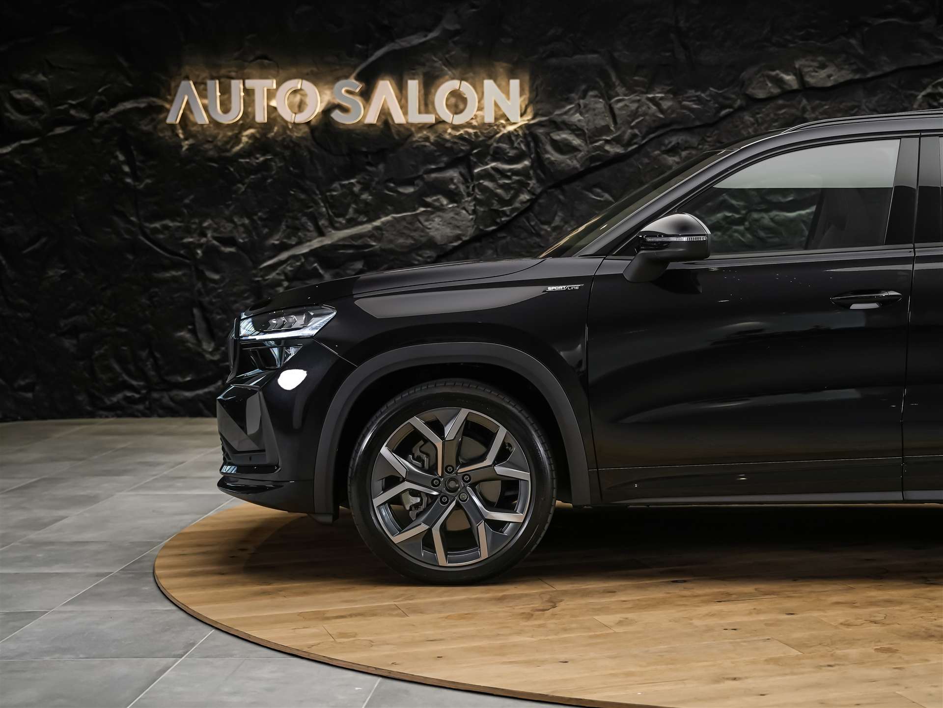 SKODA Kodiaq 2.0 TDI Sportline 4x4 *Panorama*7 Plätzer* Matrix LED*CANTON Soundsystem*-image-18