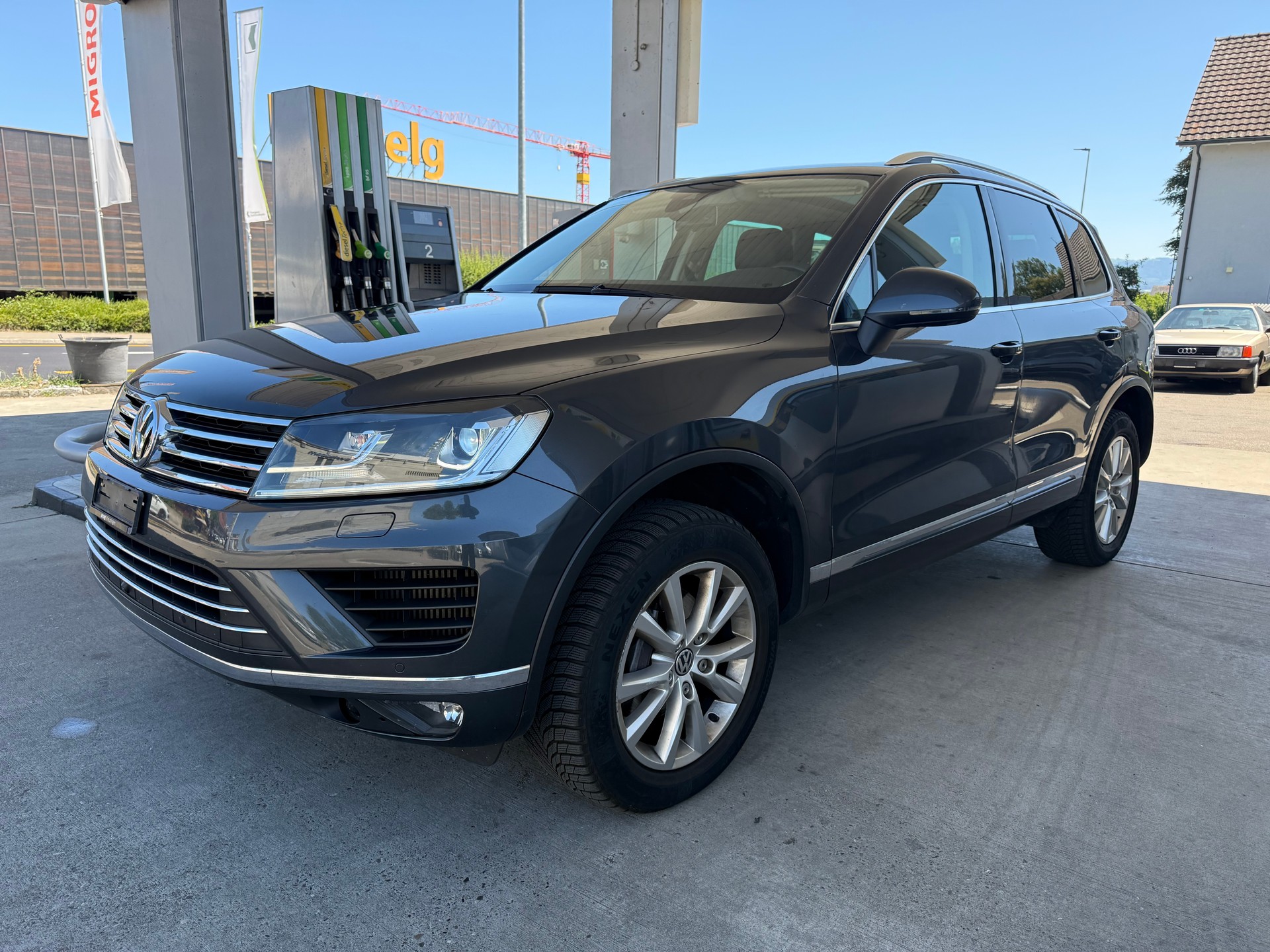 VW Touareg 3.0 TDI BlueMotion Technology Tiptronic-image-1
