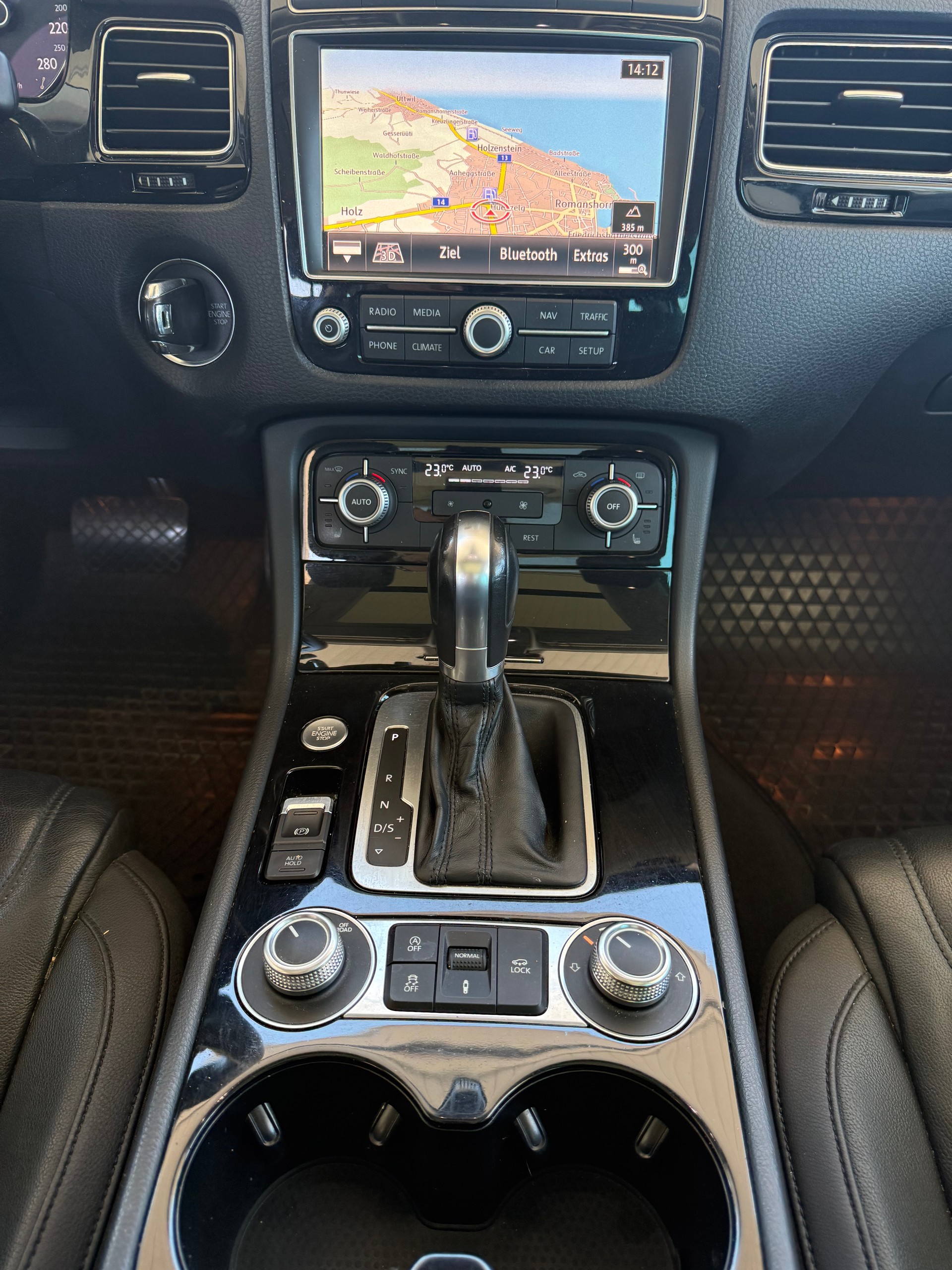 VW Touareg 3.0 TDI BlueMotion Technology Tiptronic-image-7