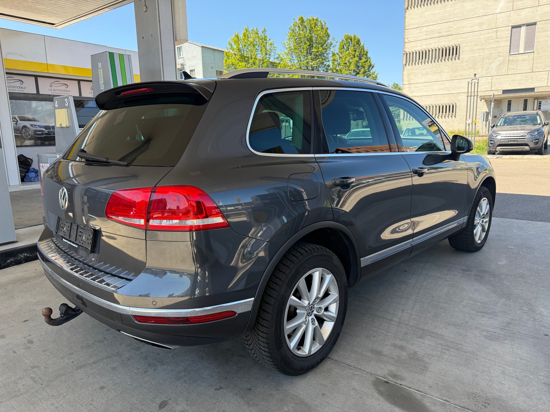 VW Touareg 3.0 TDI BlueMotion Technology Tiptronic-image-5