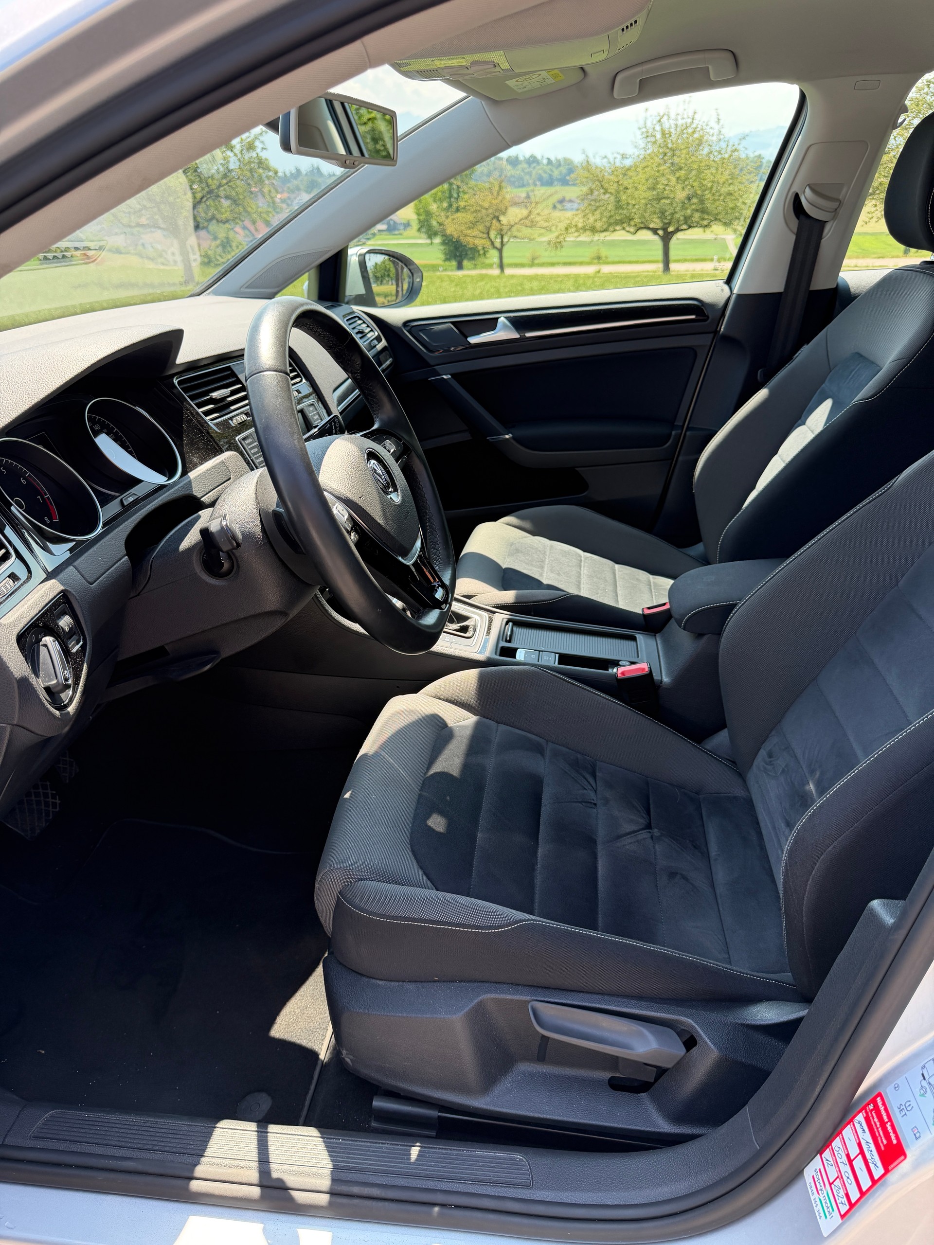 VW Golf 1.4 TSI Highline DSG-image-9