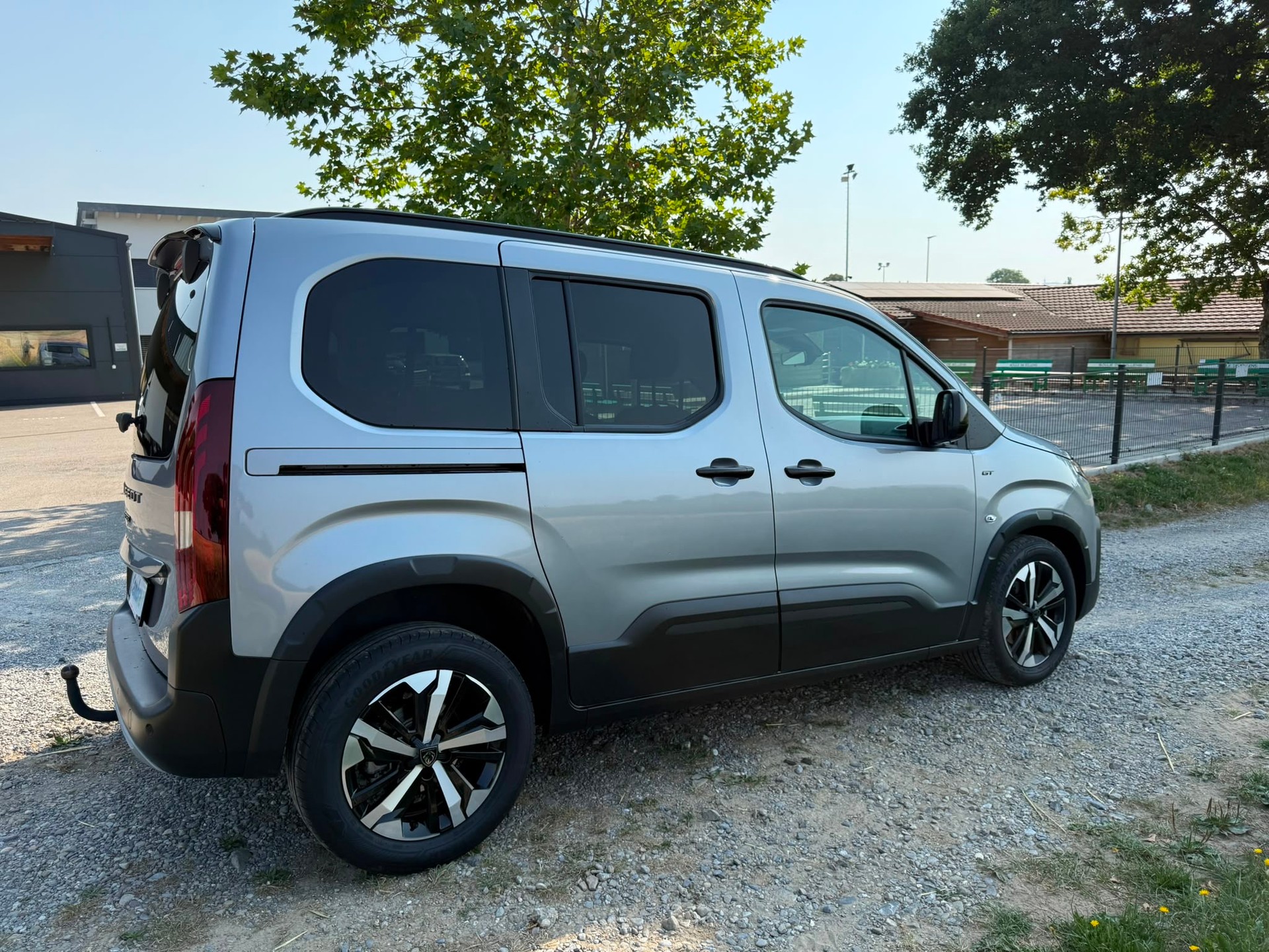 PEUGEOT RIFTER-image-10
