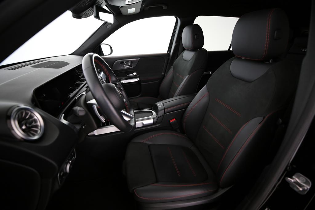 MERCEDES-BENZ GLB 250 AMG Line 4matic-image-3