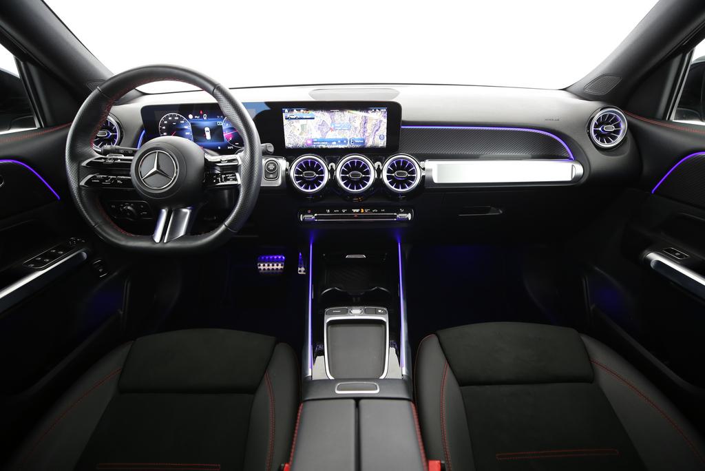 MERCEDES-BENZ GLB 250 AMG Line 4matic-image-5