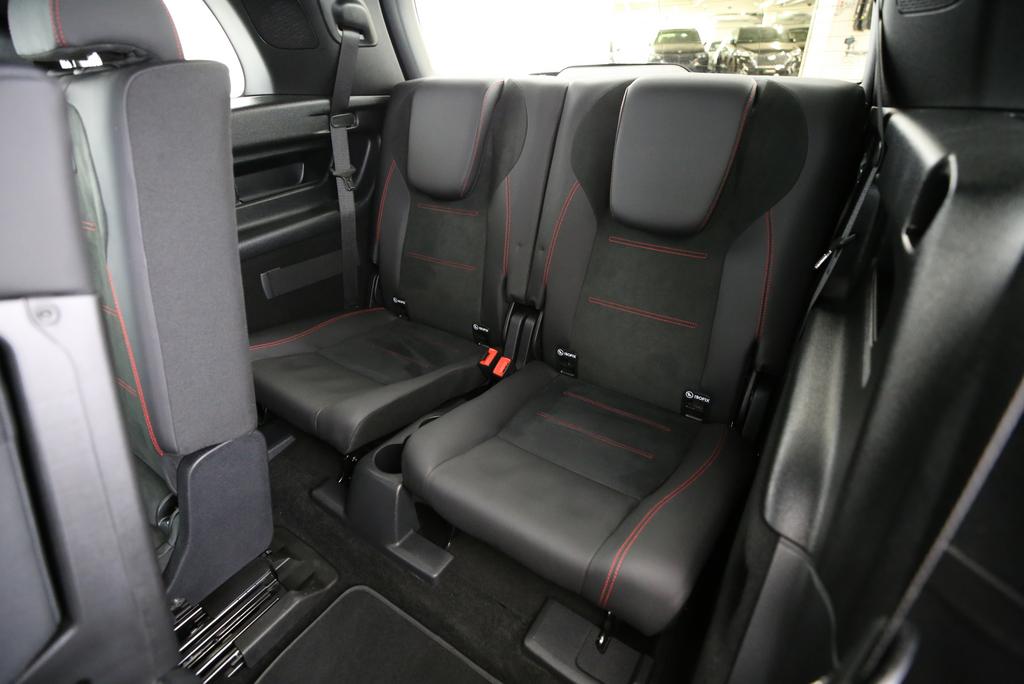 MERCEDES-BENZ GLB 250 AMG Line 4matic-image-7