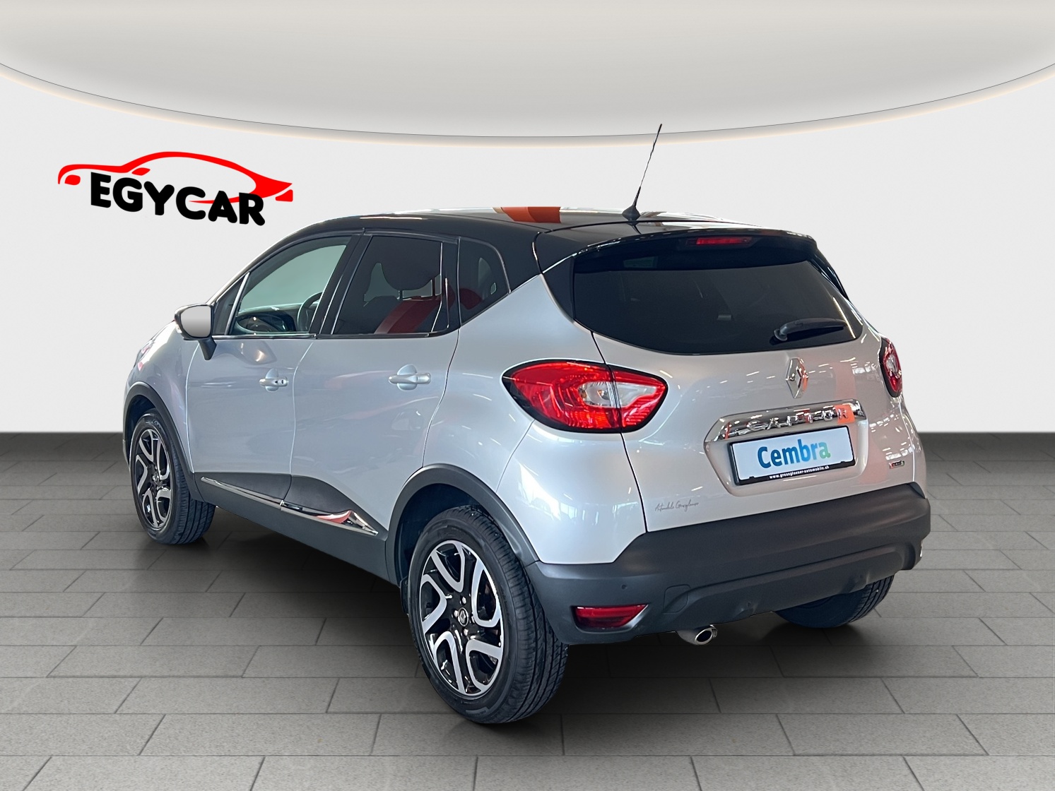 RENAULT Captur 1.5 dCi Intens-image-4