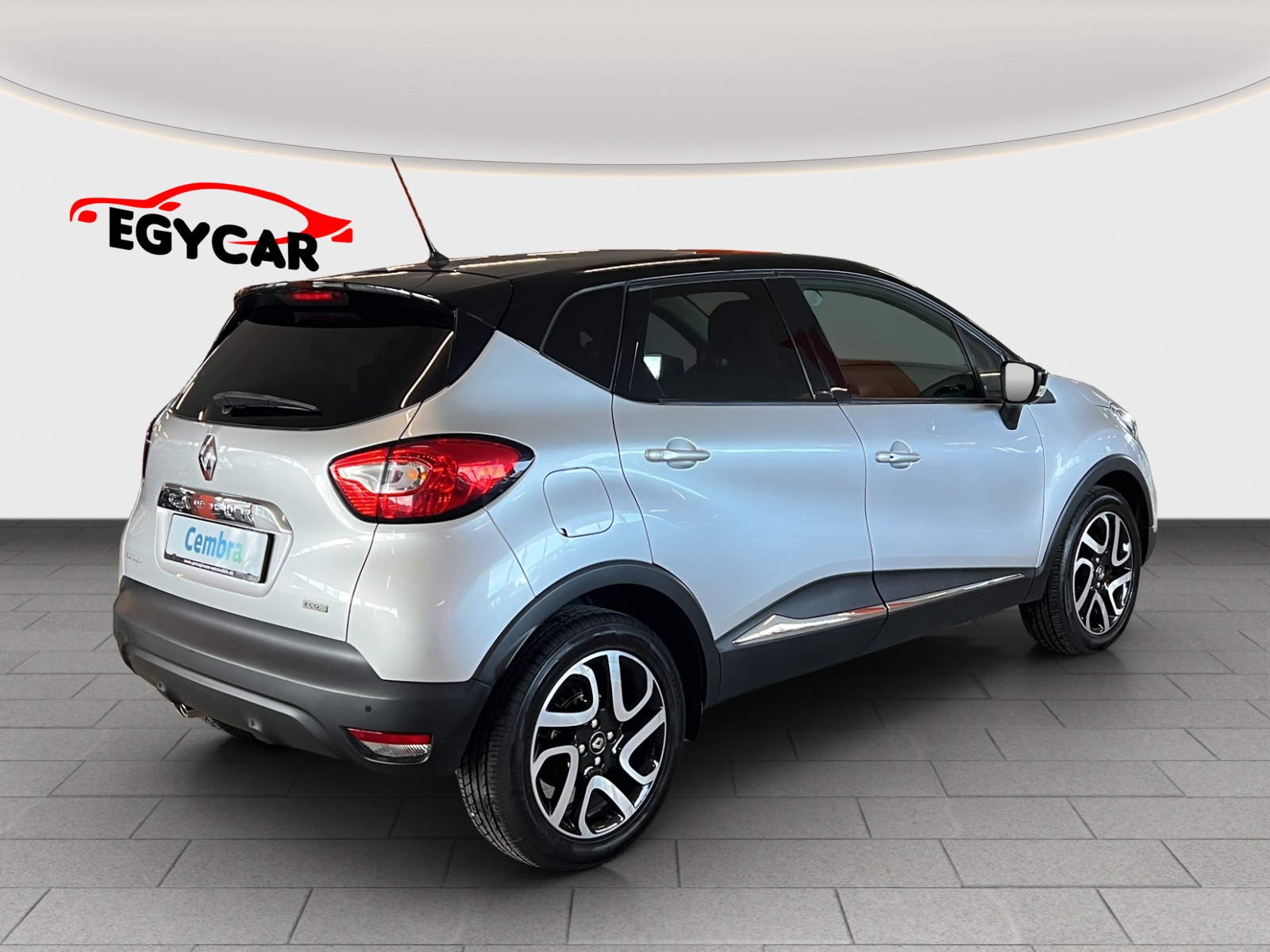 RENAULT Captur 1.5 dCi Intens-image-6