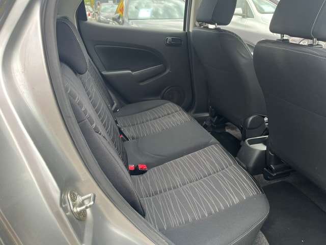 MAZDA 2 1.3i 16V Exclusive-image-11