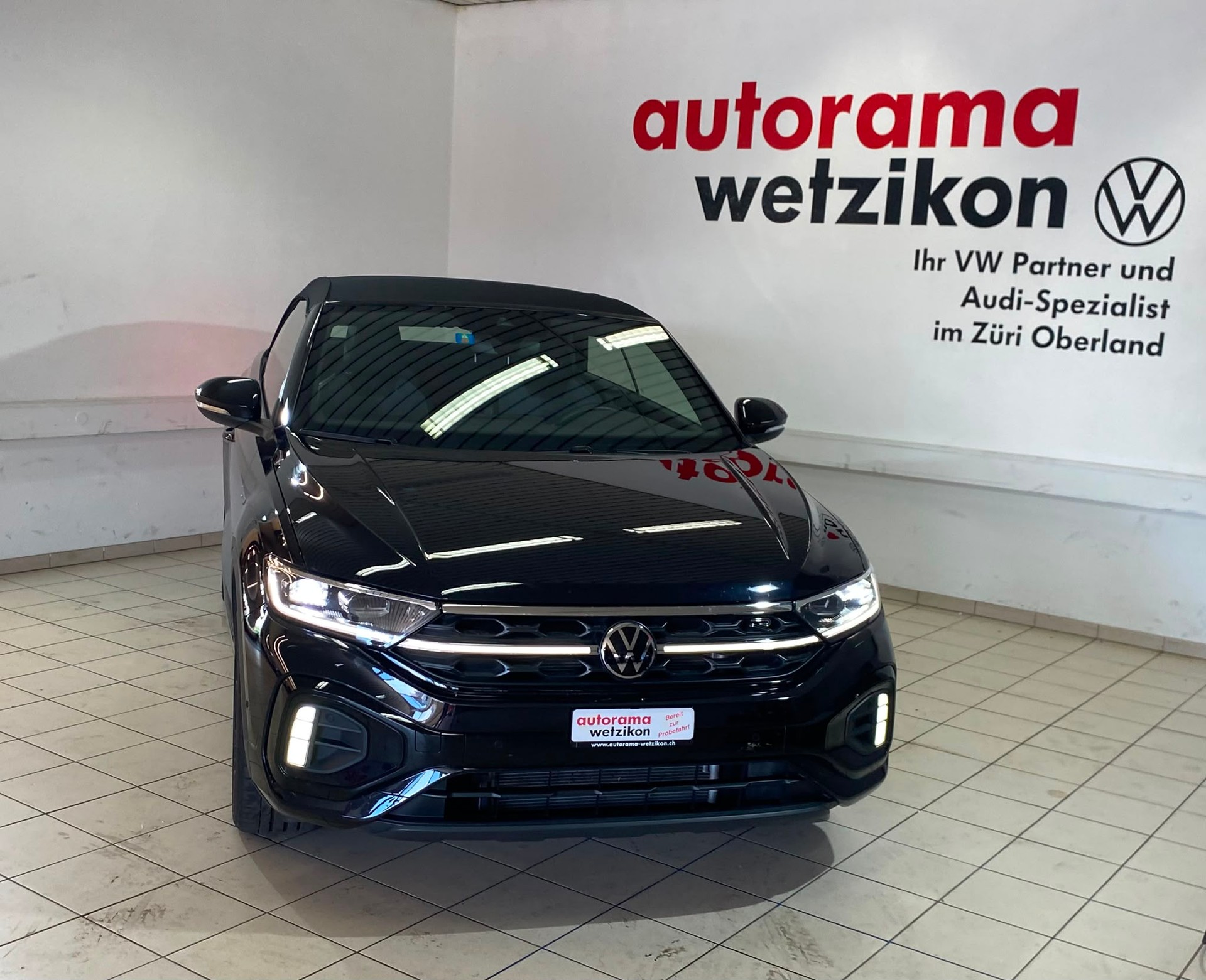 VW T-Roc Cabriolet 1.5 TSI EVO R-Line DSG-image-3