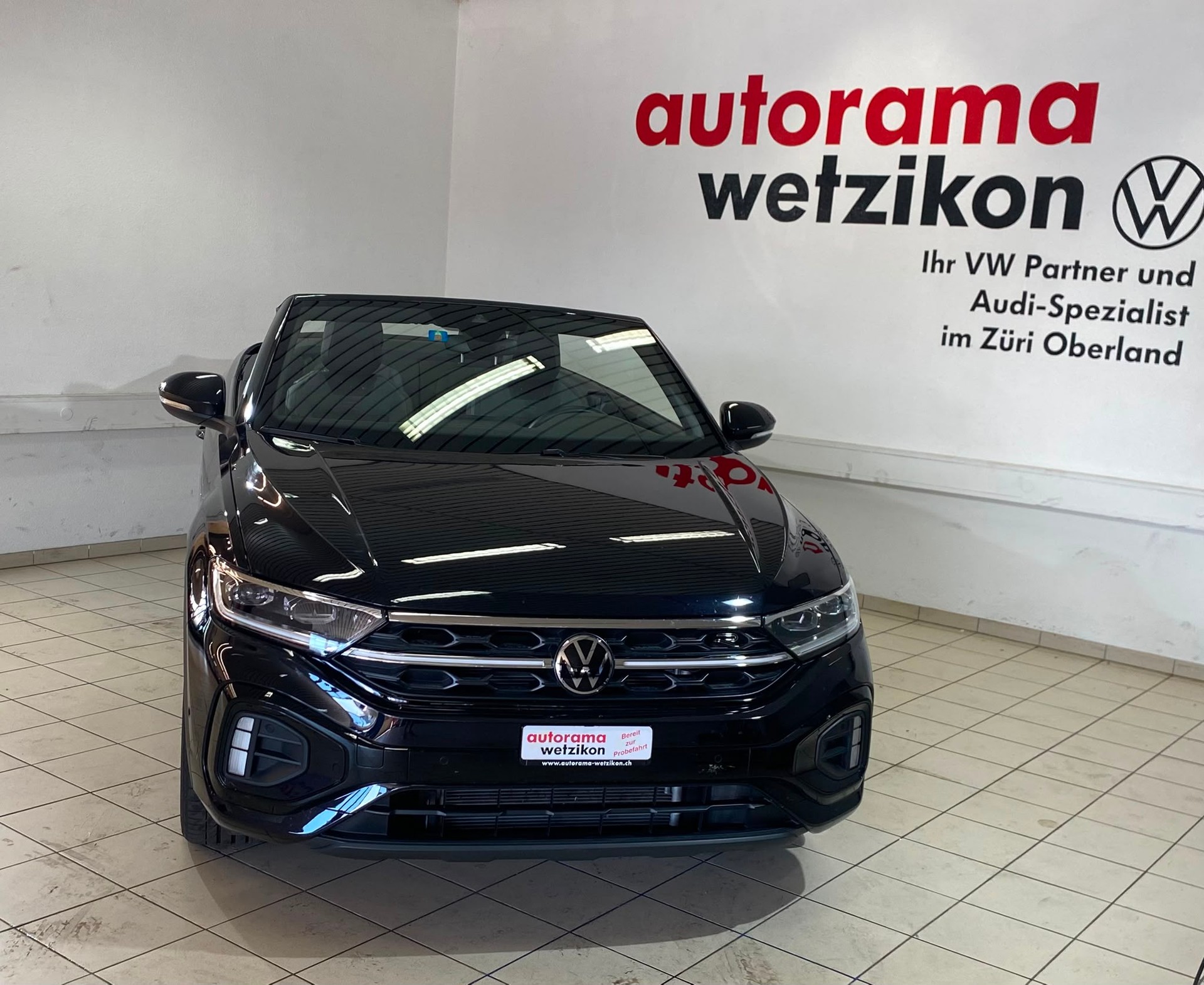 VW T-Roc Cabriolet 1.5 TSI EVO R-Line DSG-image-2