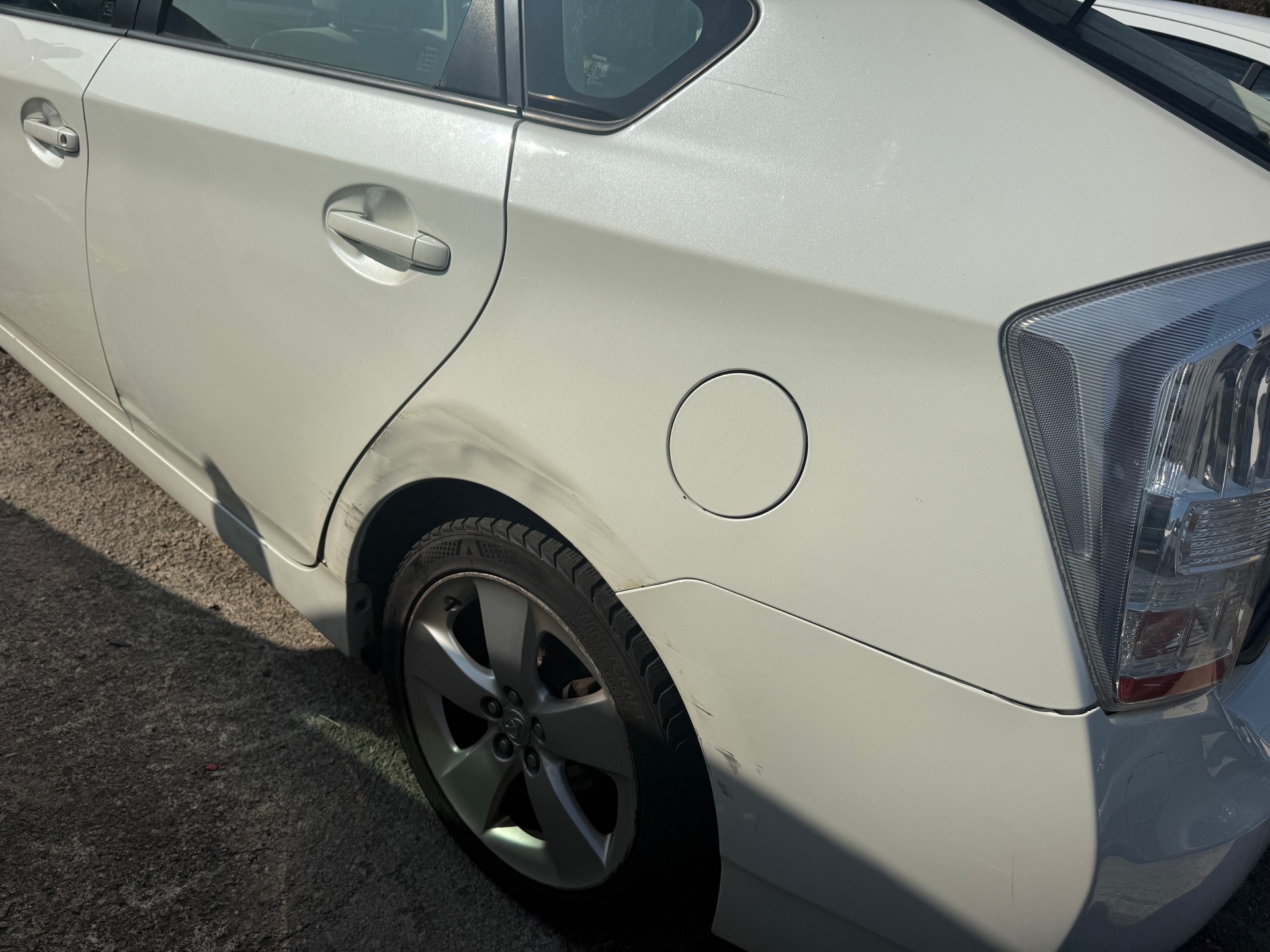 TOYOTA Prius 1.8 16V HSD Luna-image-2