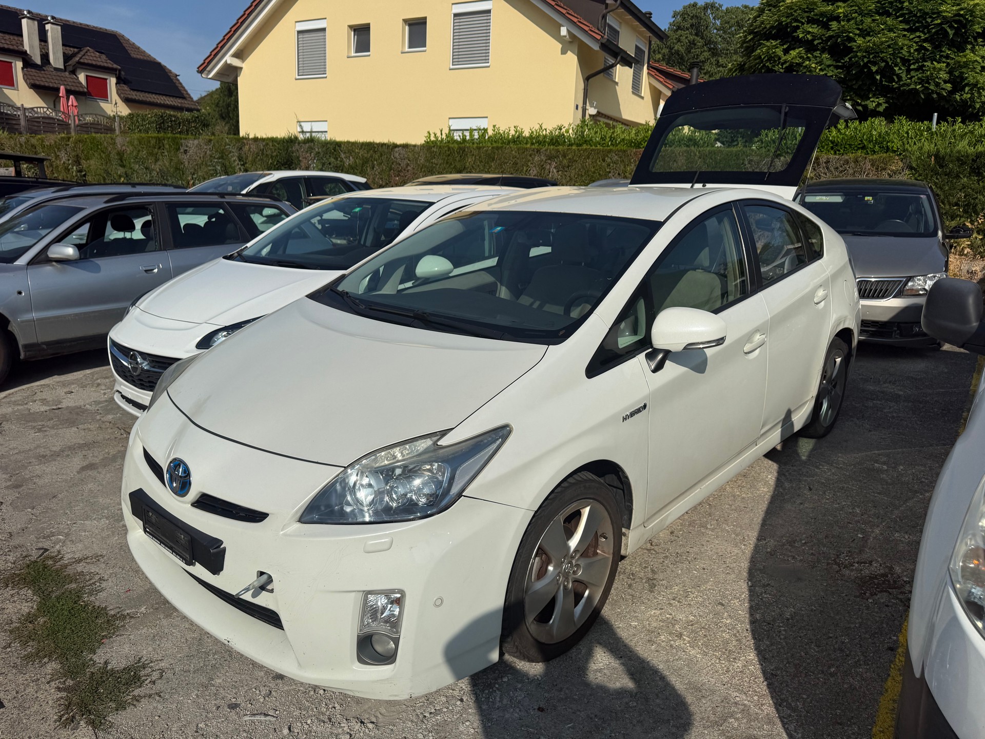 TOYOTA Prius 1.8 16V HSD Luna-image-1
