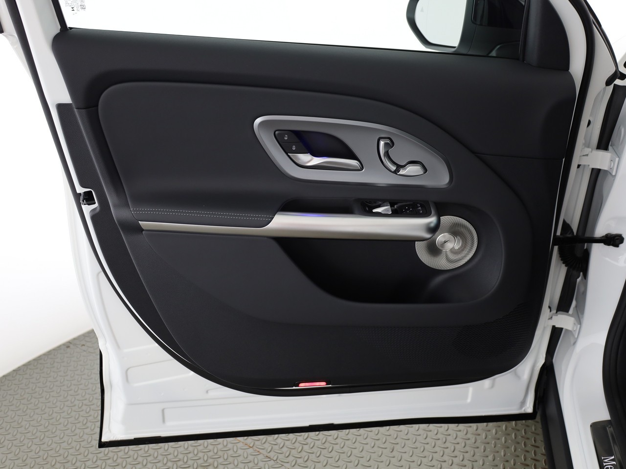 MERCEDES-BENZ GLB 220 4Matic 8G-Tronic-image-16