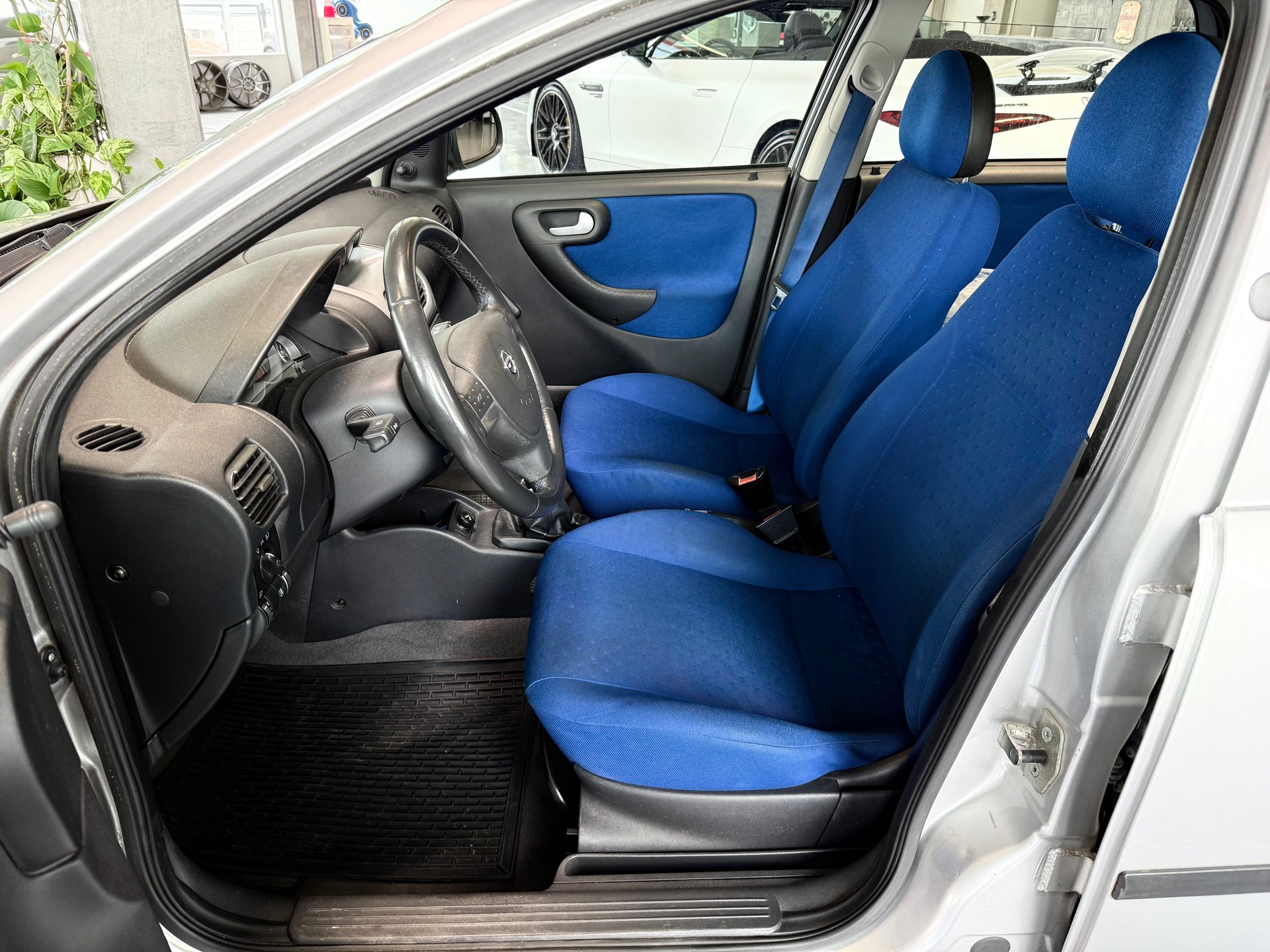 OPEL Corsa 1.2 16V Comfort-image-7