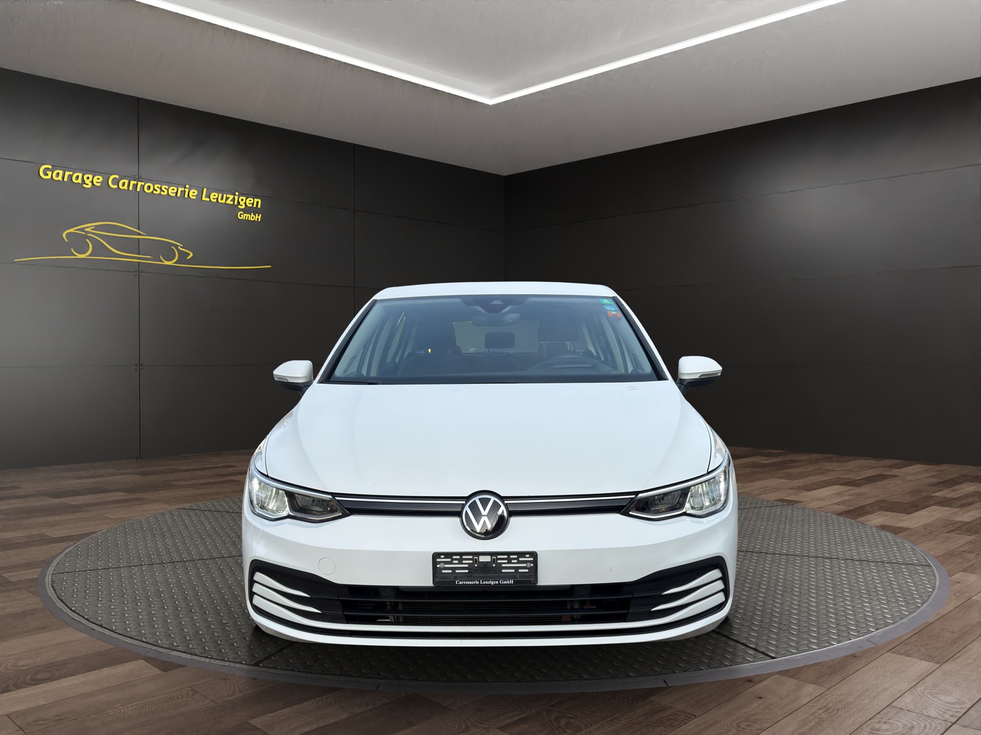 VW Golf 1.0 eTSI mHEV ACTLife DSG-image-2