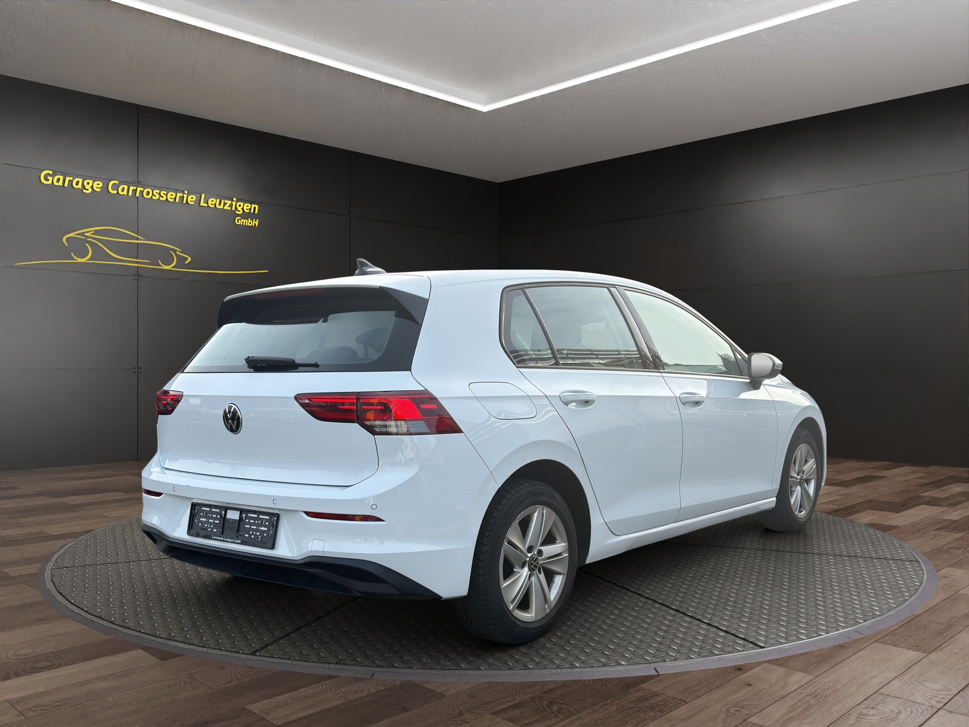 VW Golf 1.0 eTSI mHEV ACTLife DSG-image-3
