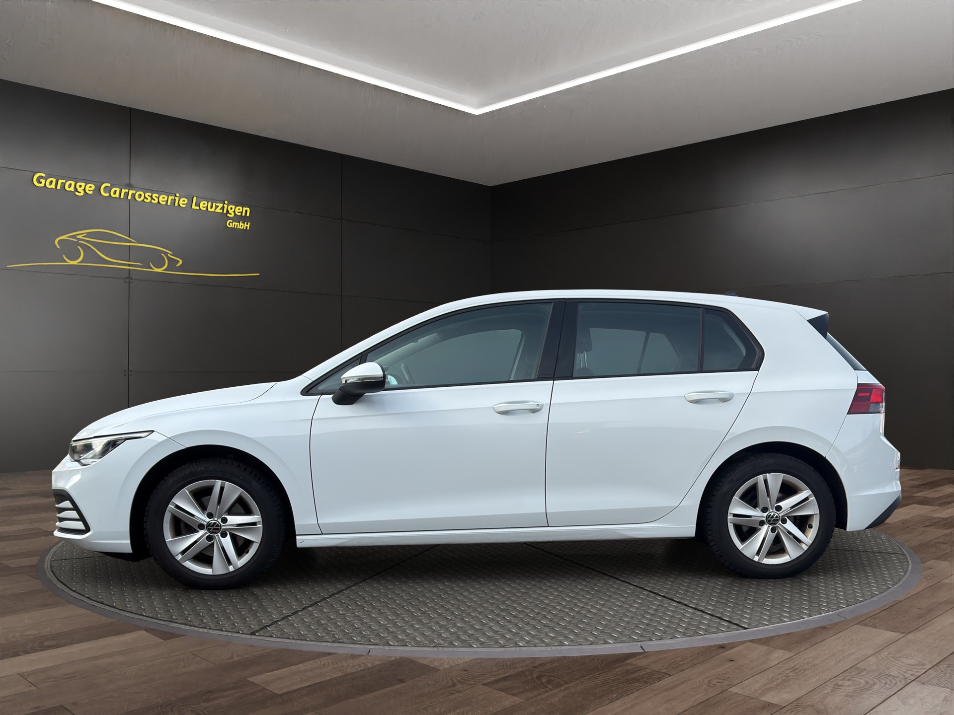 VW Golf 1.0 eTSI mHEV ACTLife DSG-image-6