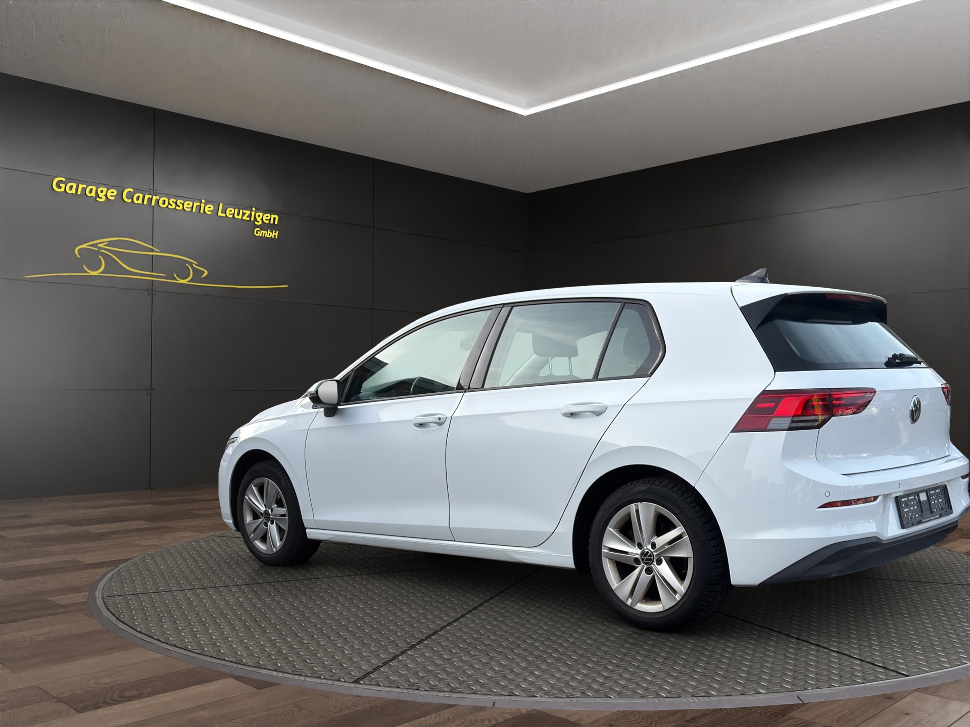 VW Golf 1.0 eTSI mHEV ACTLife DSG-image-4