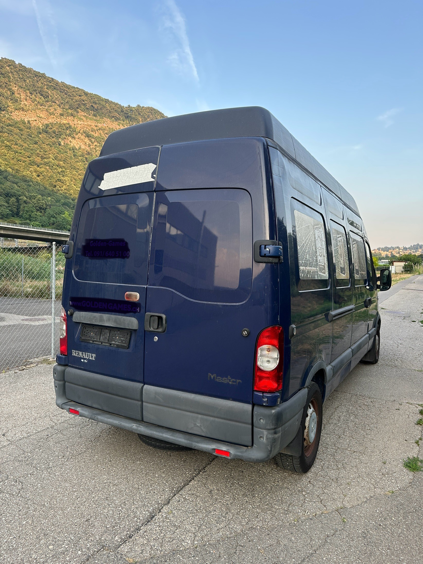 RENAULT Master T35 3.0dCi 2FL33Z-image-1