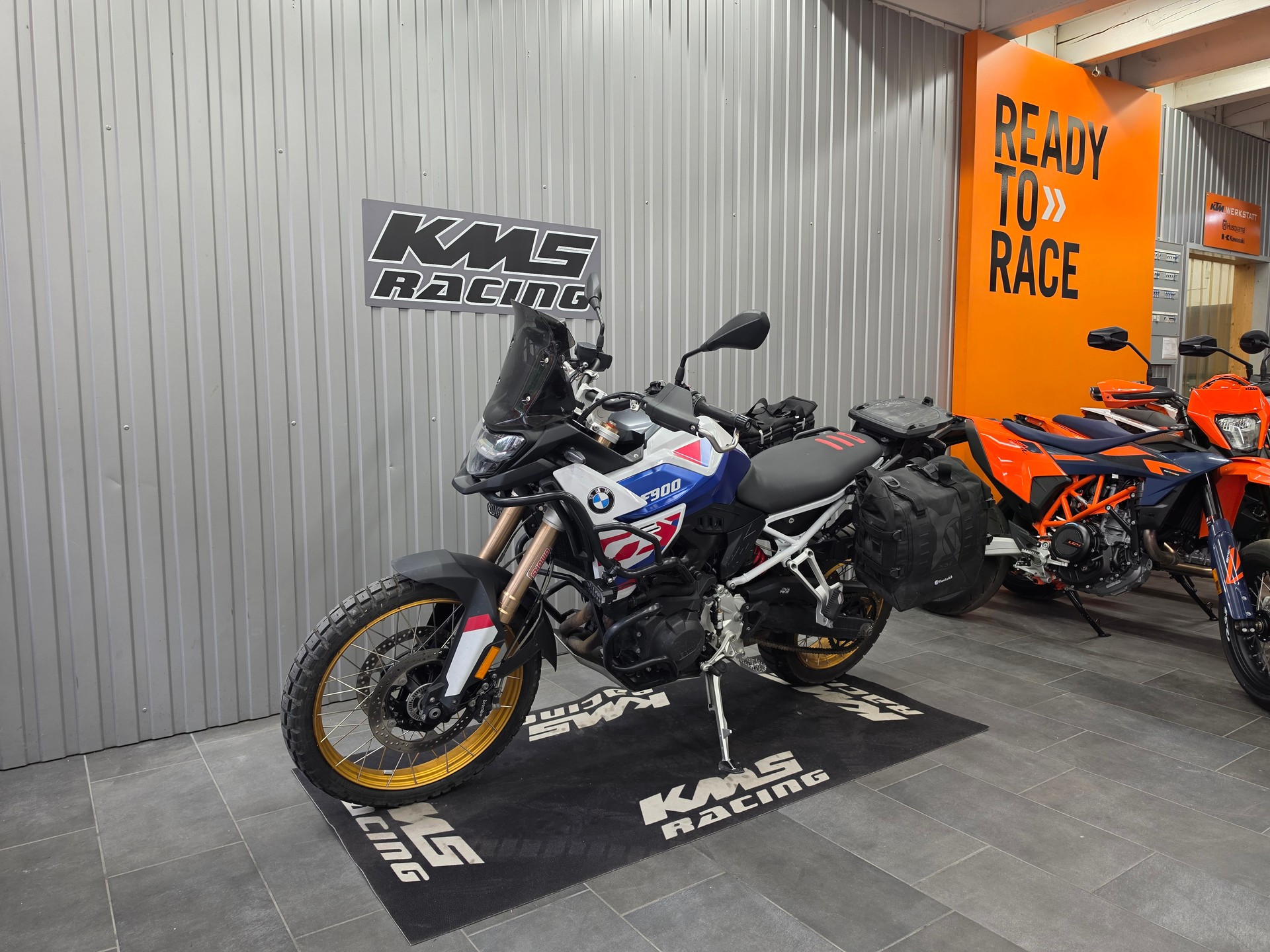 BMW F 900 GS-image-8