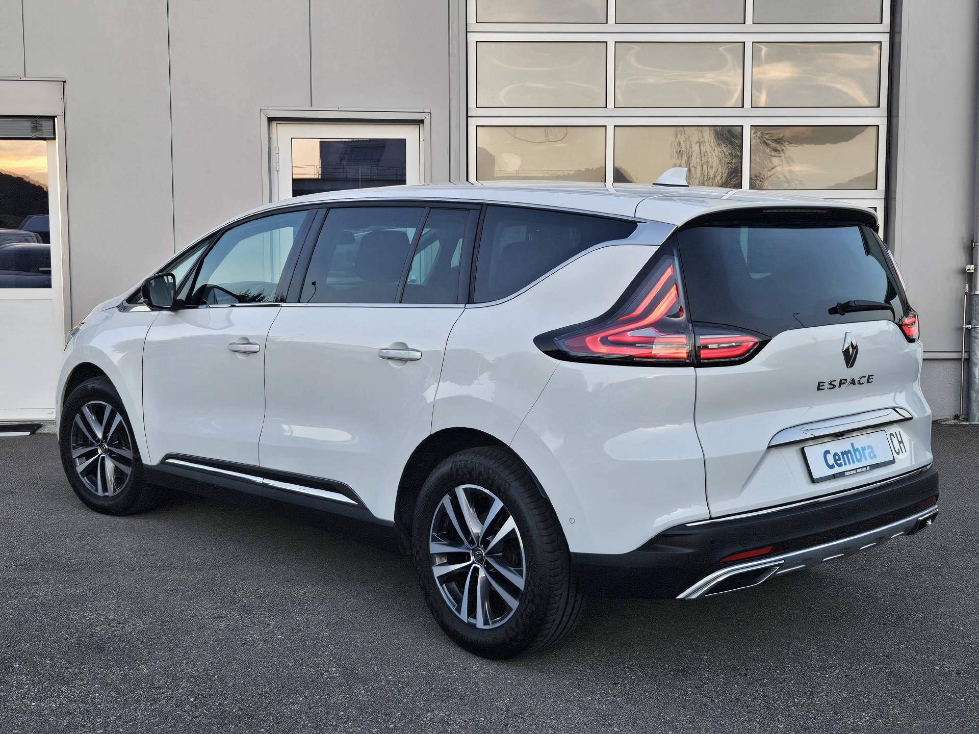 RENAULT Espace 2.0 Blue dCi Intens EDC* Frisch ab MFK * Servicegepflegt * Rückfahrkamera * ACC *-image-8