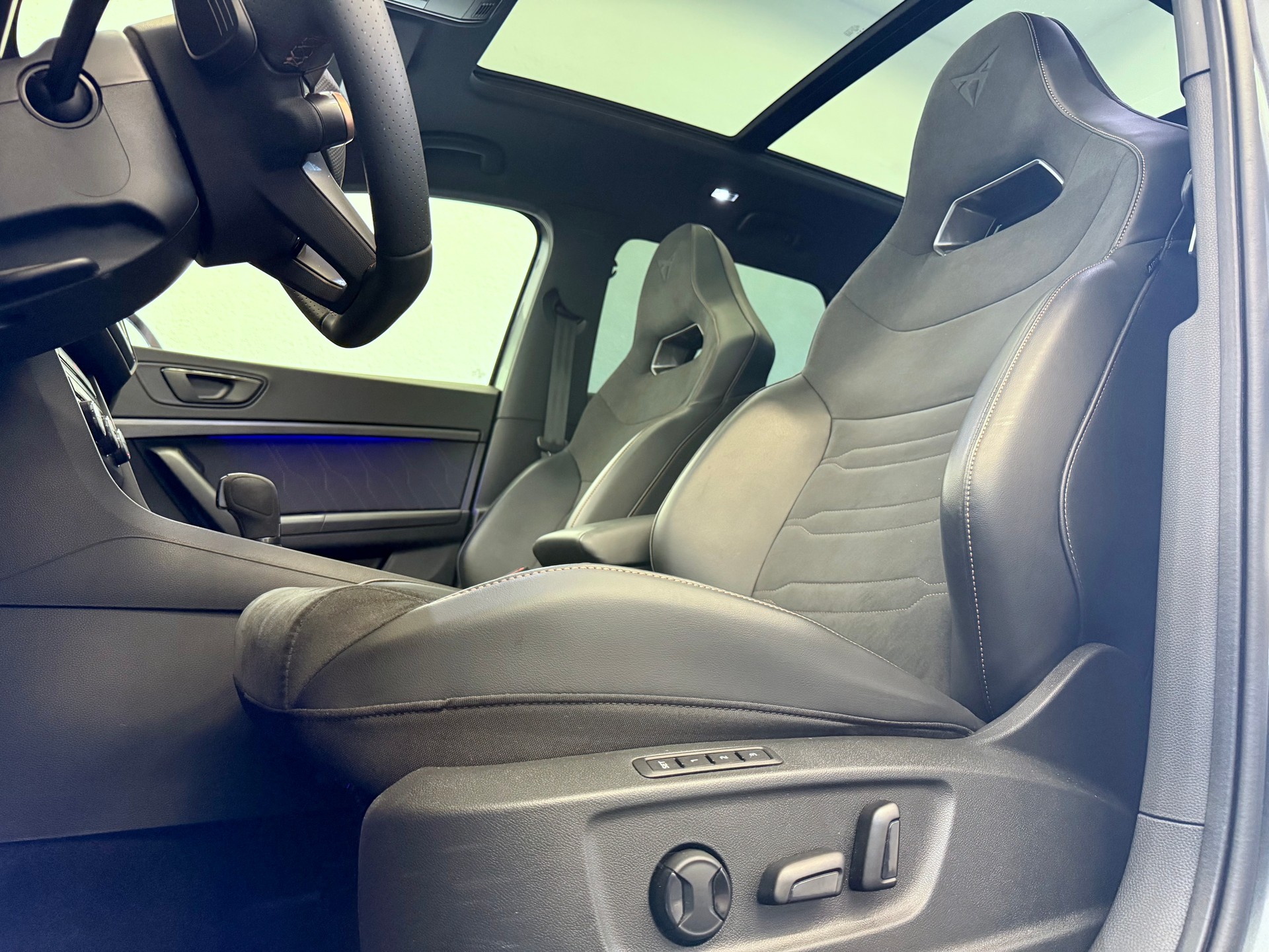 CUPRA Ateca 2.0TSI VZ 4Drive DSG "Anhängerkupplung"-image-13