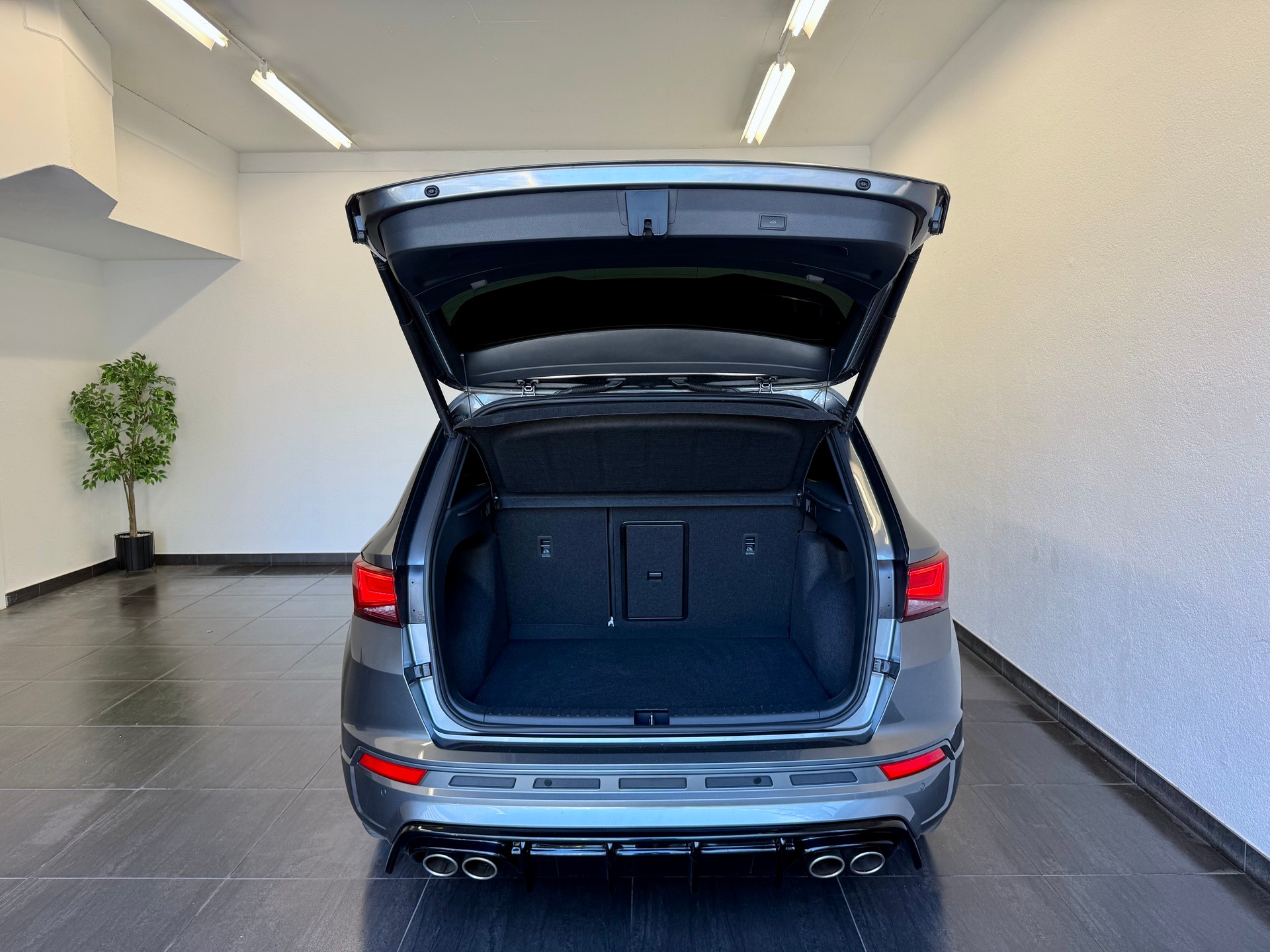 CUPRA Ateca 2.0TSI VZ 4Drive DSG "Anhängerkupplung"-image-12