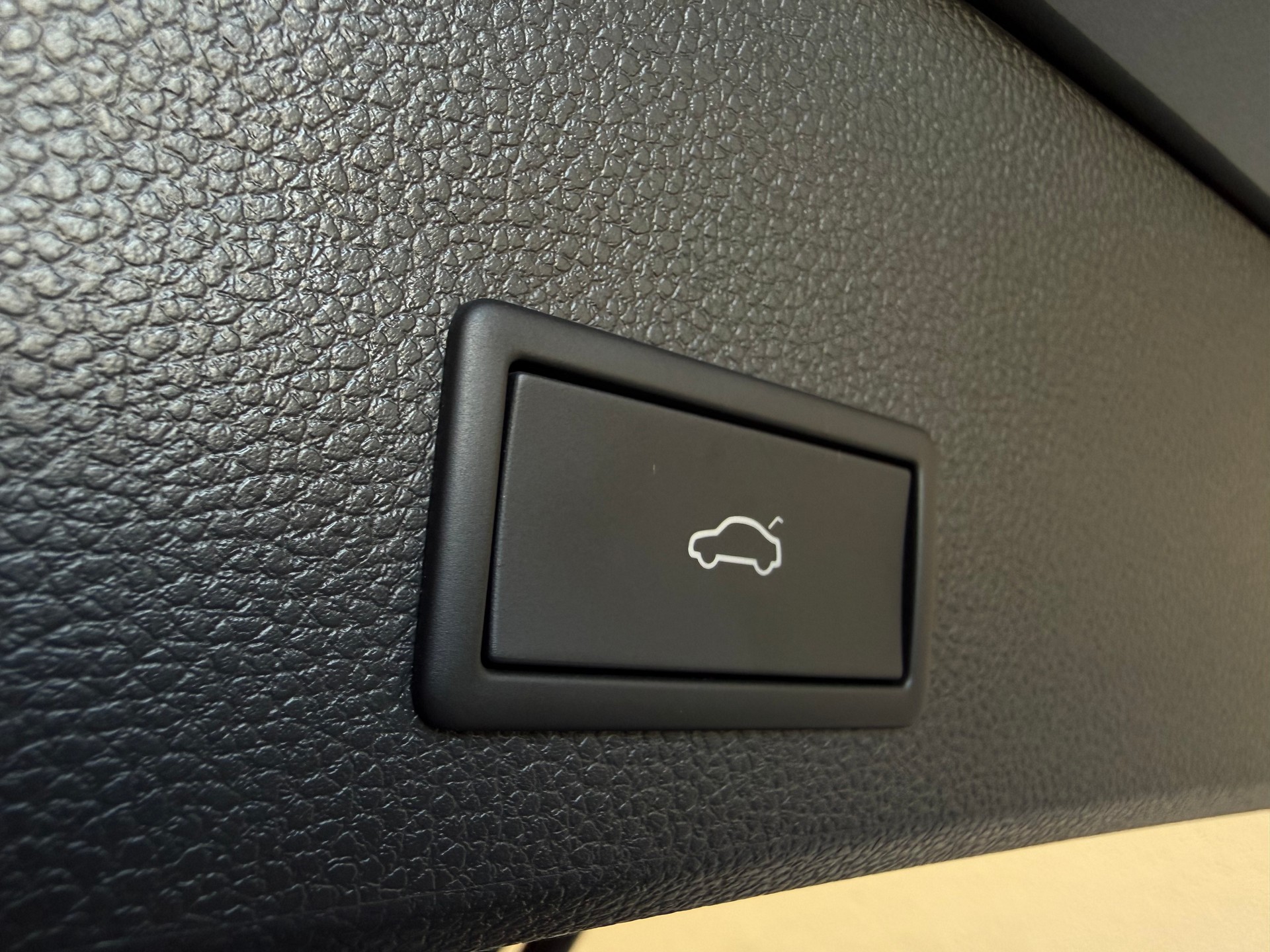 CUPRA Ateca 2.0TSI VZ 4Drive DSG "Anhängerkupplung"-image-28