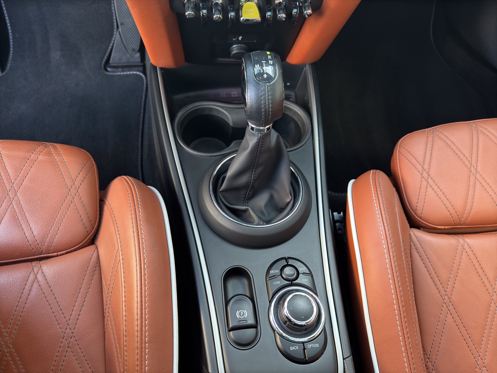 MINI Countryman F60 1.5i Cooper S E ALL4 MINI YOURS TRIM II-image-14