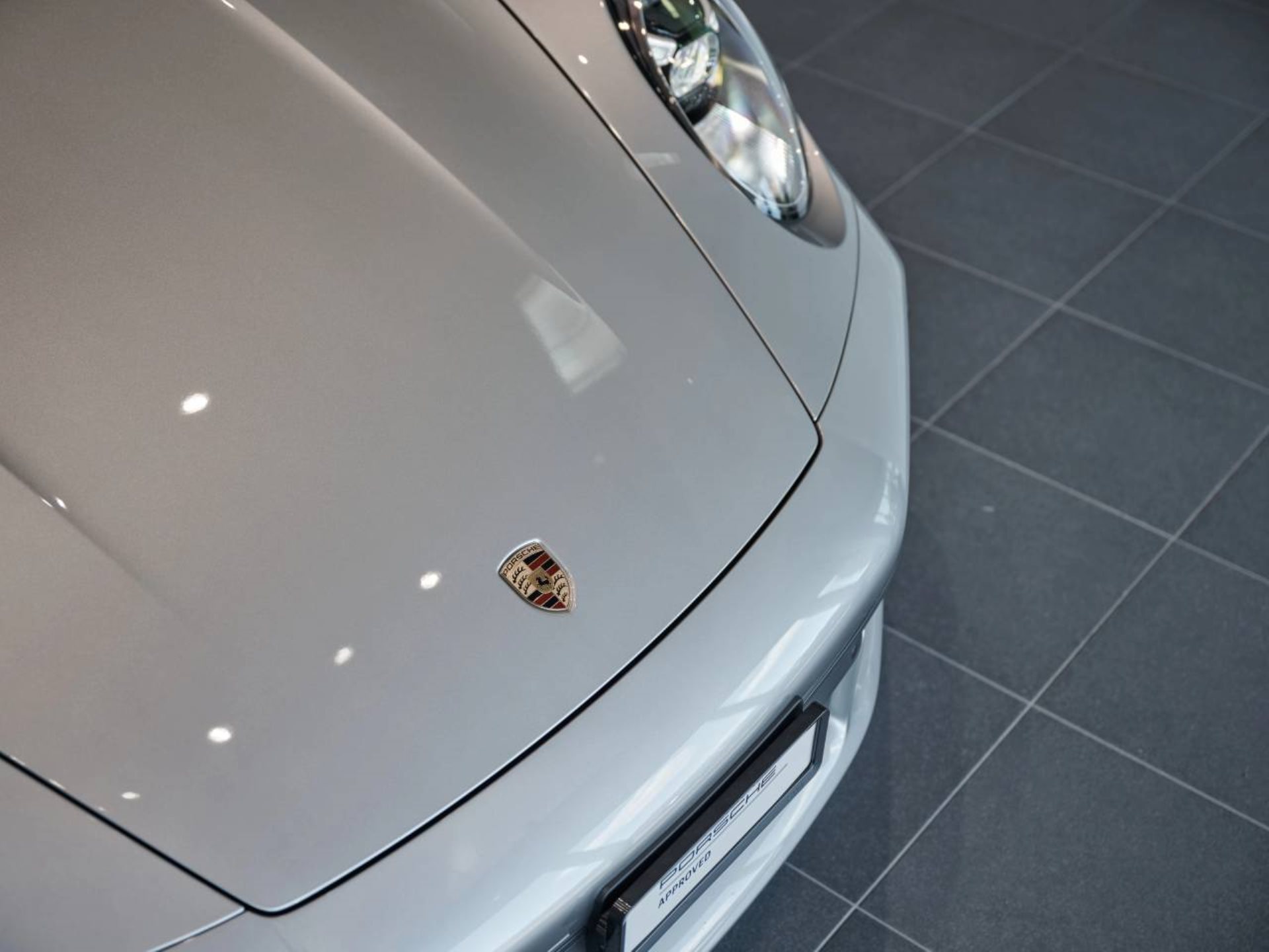 PORSCHE 911 Turbo-image-22