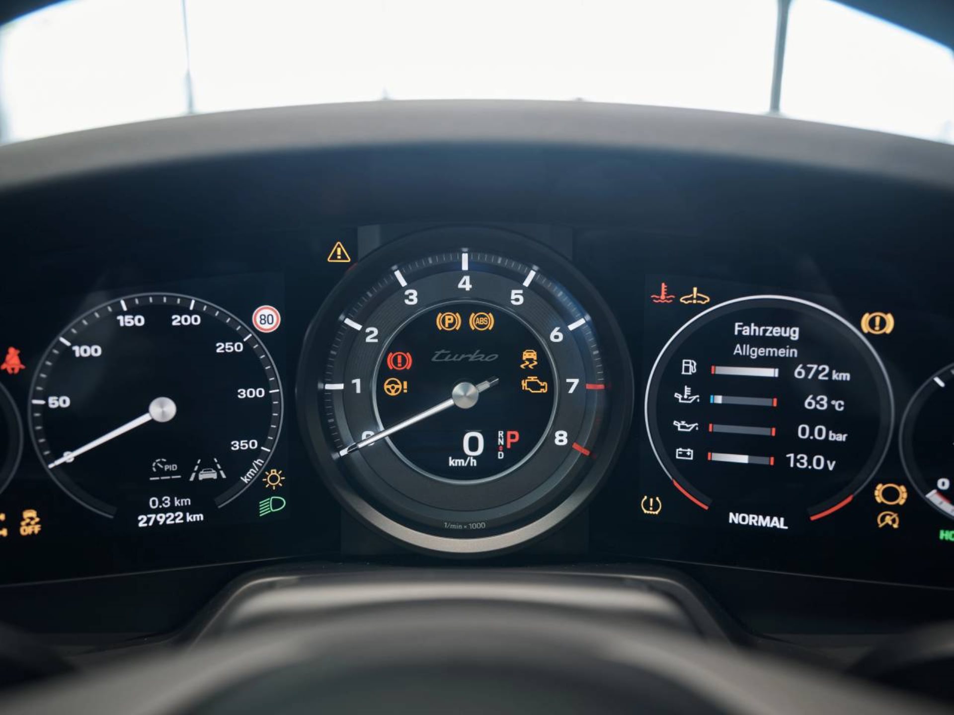 PORSCHE 911 Turbo-image-13