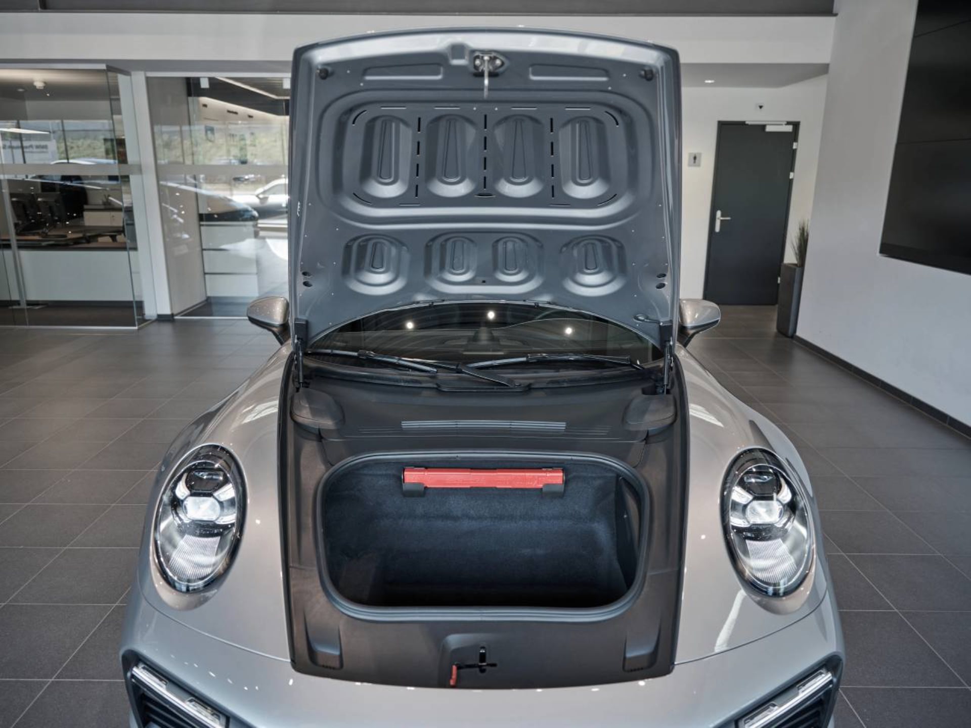 PORSCHE 911 Turbo-image-11
