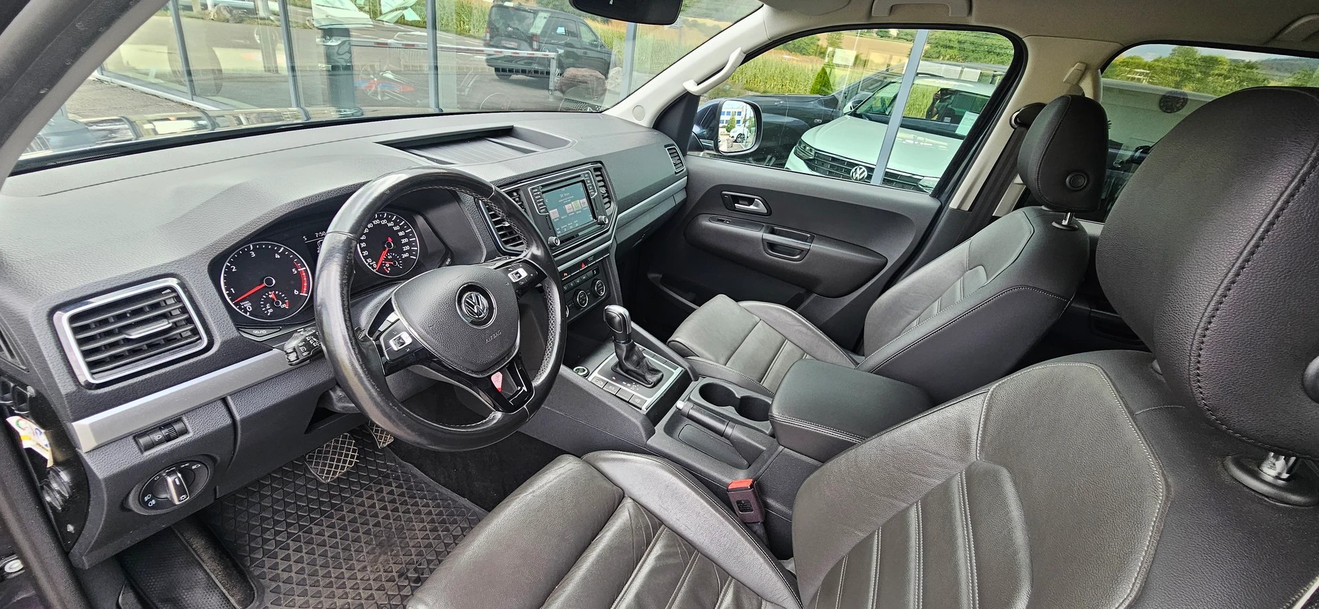 VW Amarok 3.0TDI Highline 4Motion Automatic-image-6