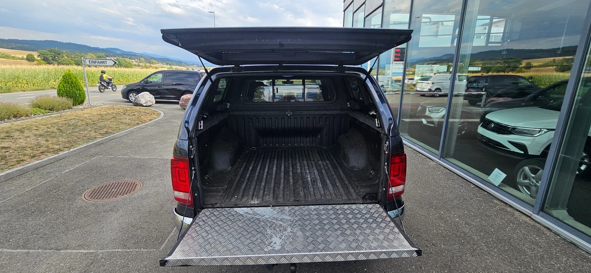 VW Amarok 3.0TDI Highline 4Motion Automatic-image-14