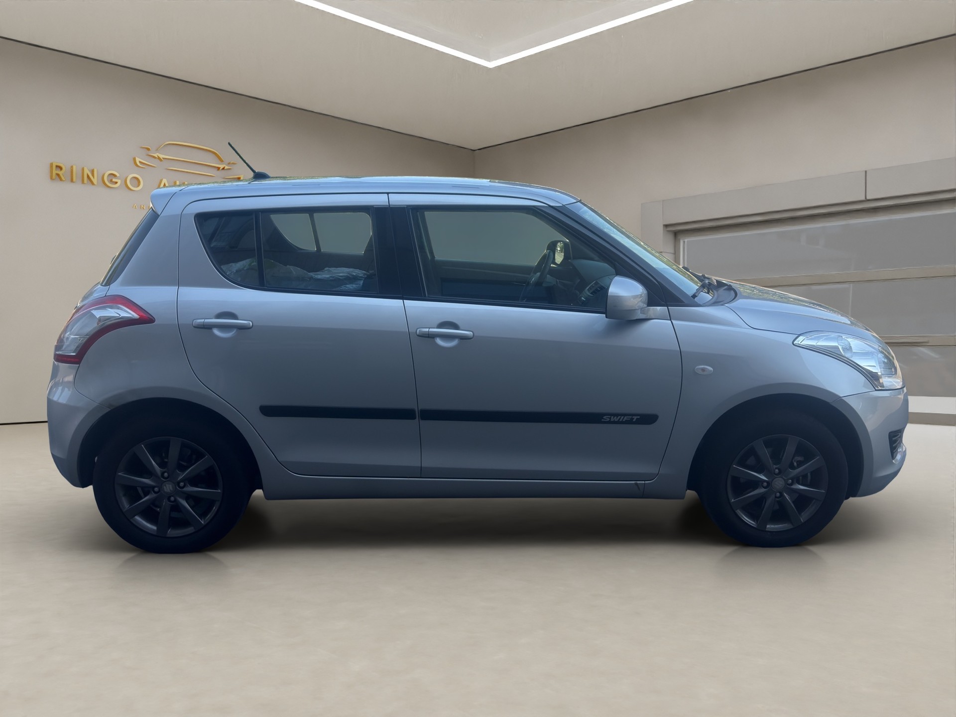 SUZUKI Swift 1.2i 16V GL 4x4-image-7