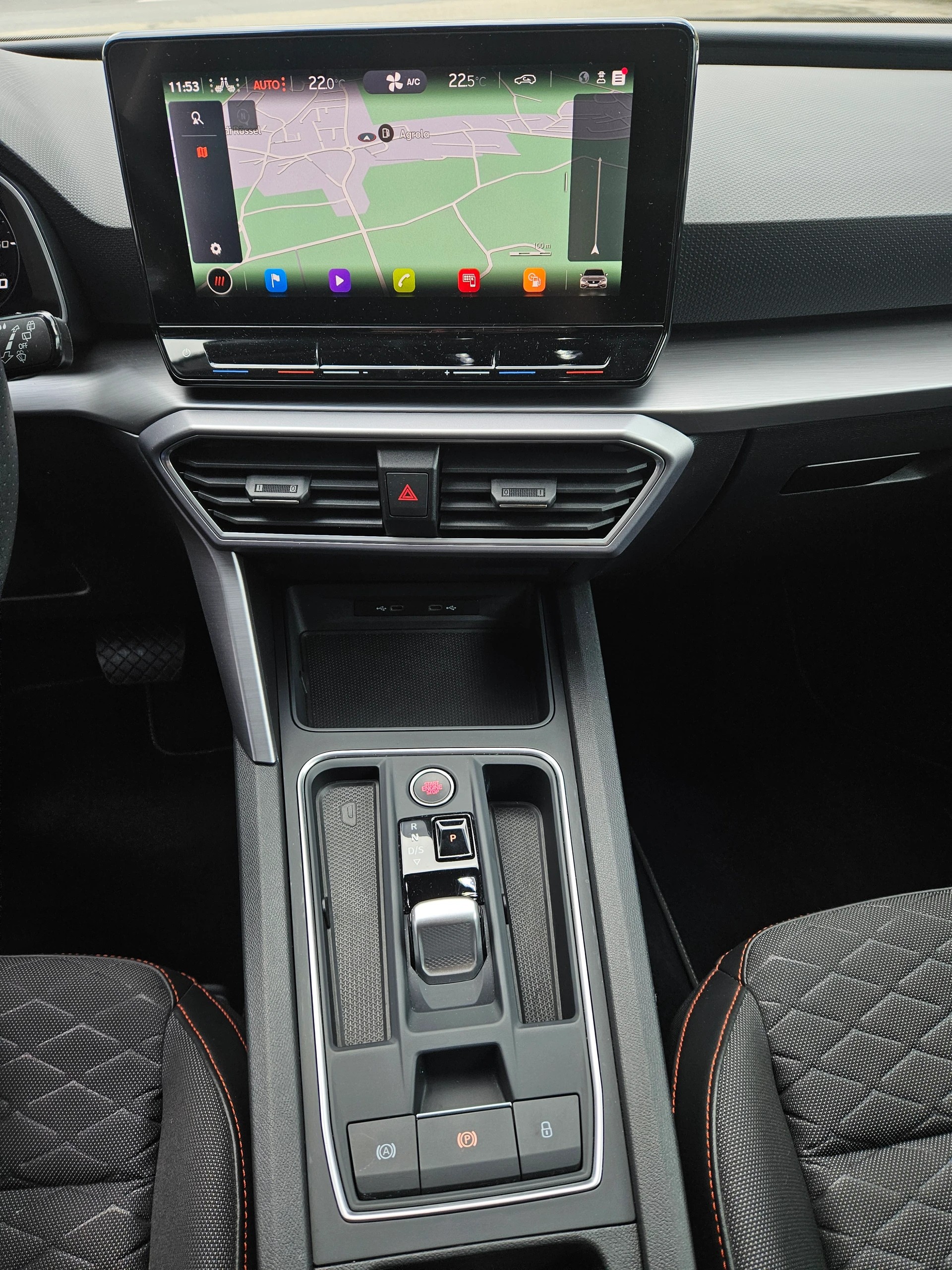SEAT Leon ST 1.5 eTSI mHEV DSG FR-image-6