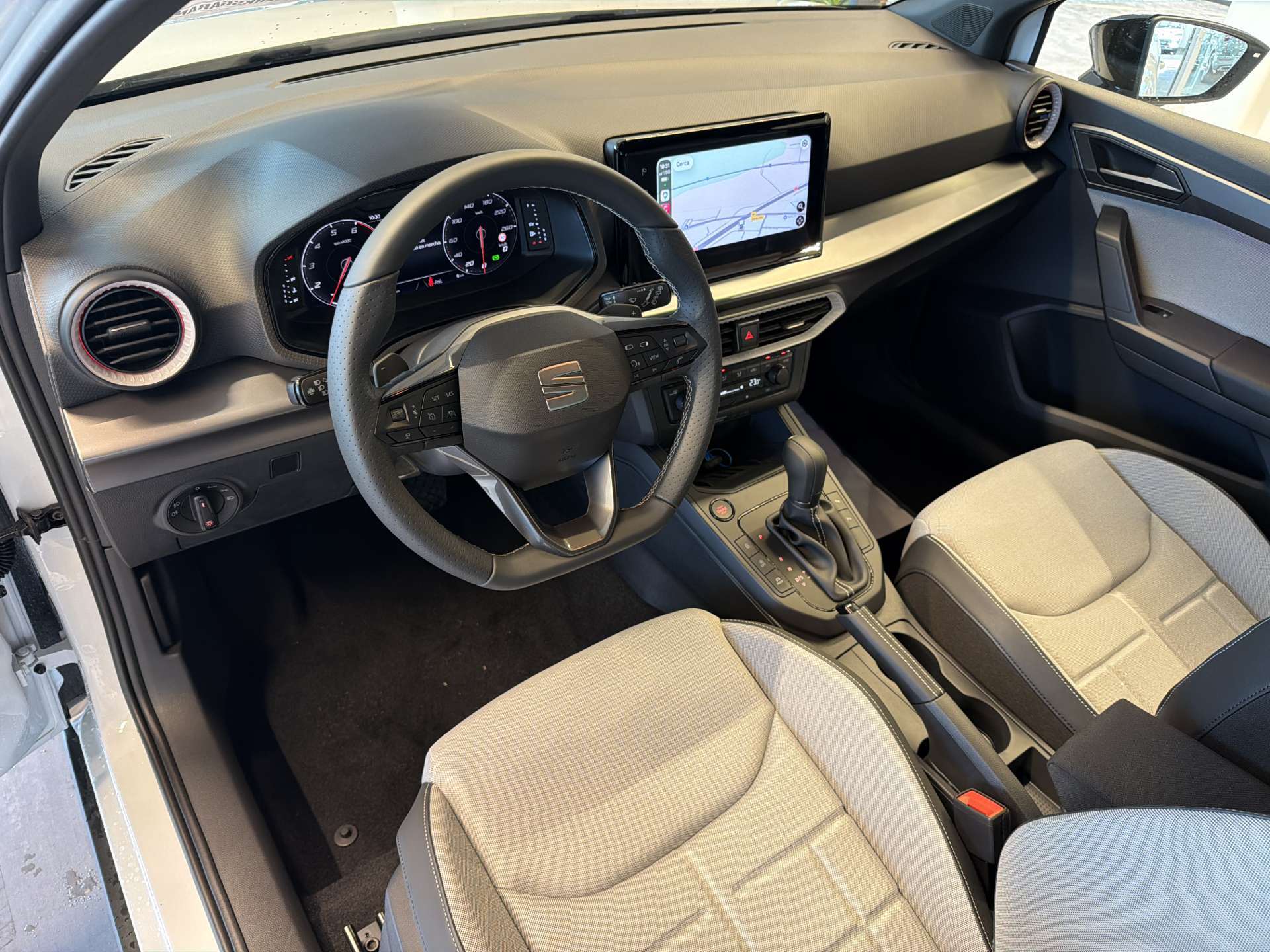 SEAT Arona 1.0 TSi Eco FR DSG-Automat-image-5