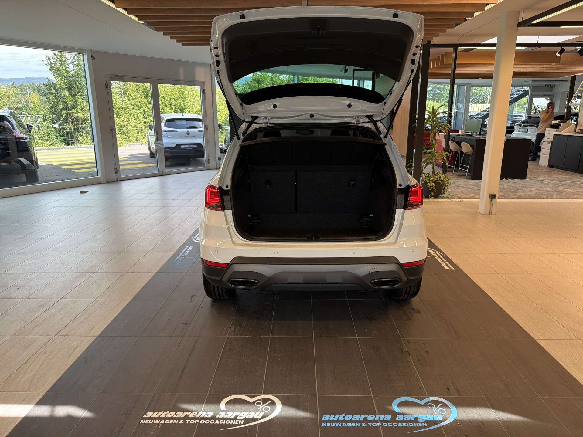 SEAT Arona 1.0 TSi Eco FR DSG-Automat-image-7