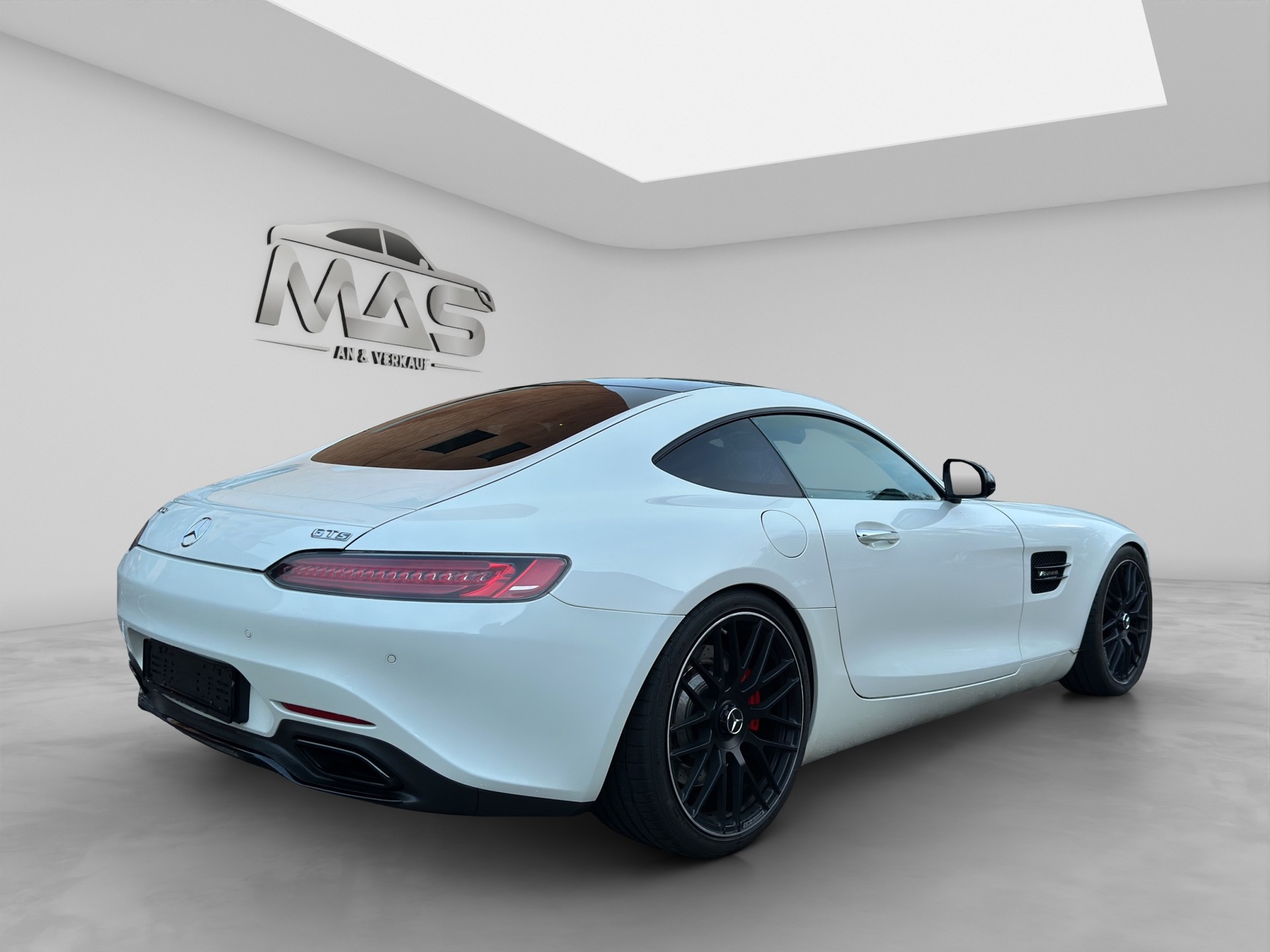 MERCEDES-BENZ AMG GT S Speedshift DCT-image-5