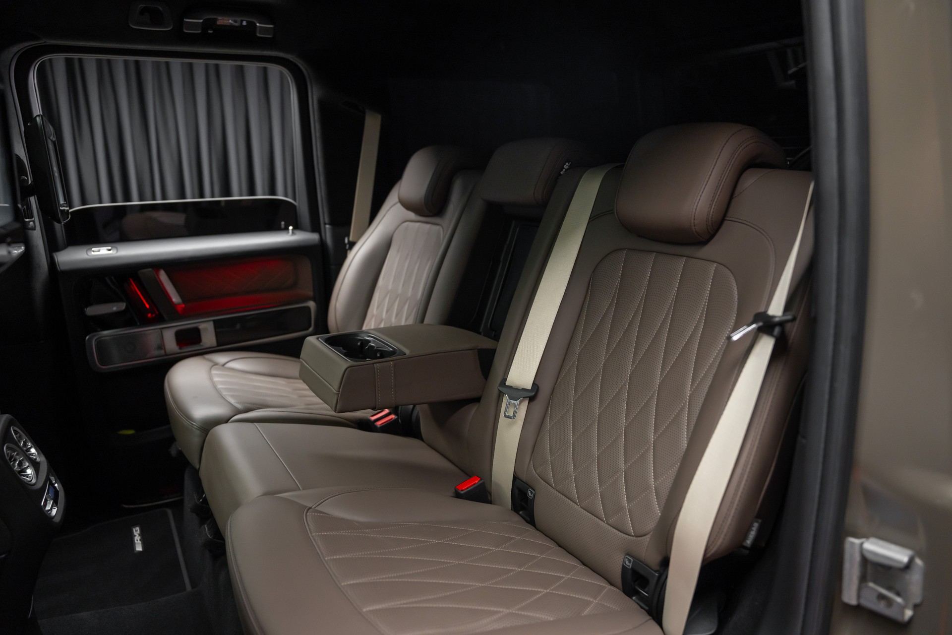 MERCEDES-BENZ G 63 AMG Speedshift Plus G-Tronic-image-16
