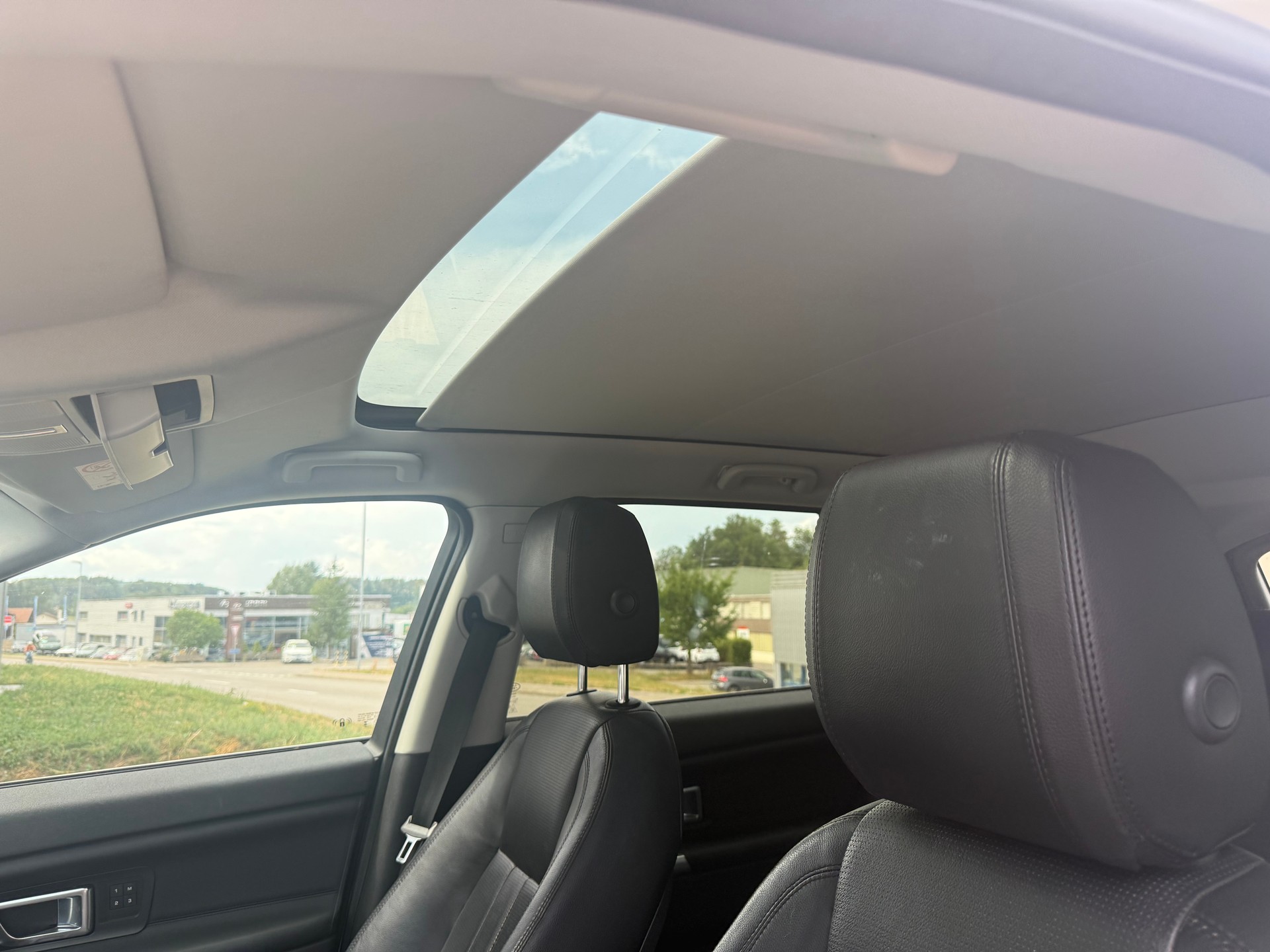 LAND ROVER Land-Rover Discovery, 7, place-image-11