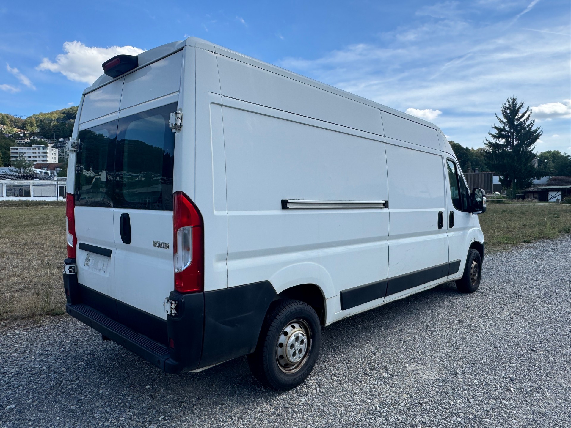 PEUGEOT Boxer 2.2 HDI 335 Pro L3H2-image-9