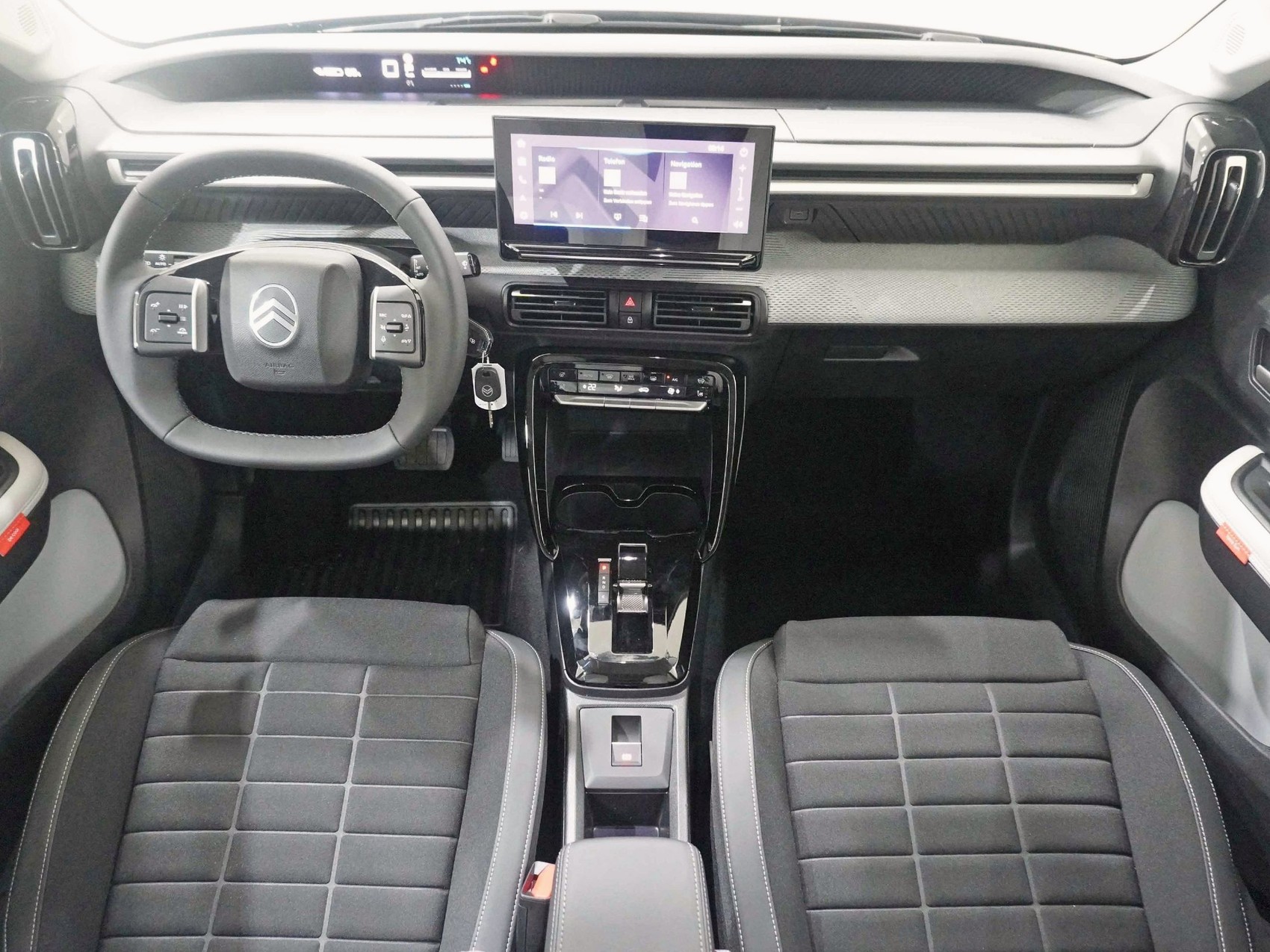 CITROEN C3 e-Max-image-8