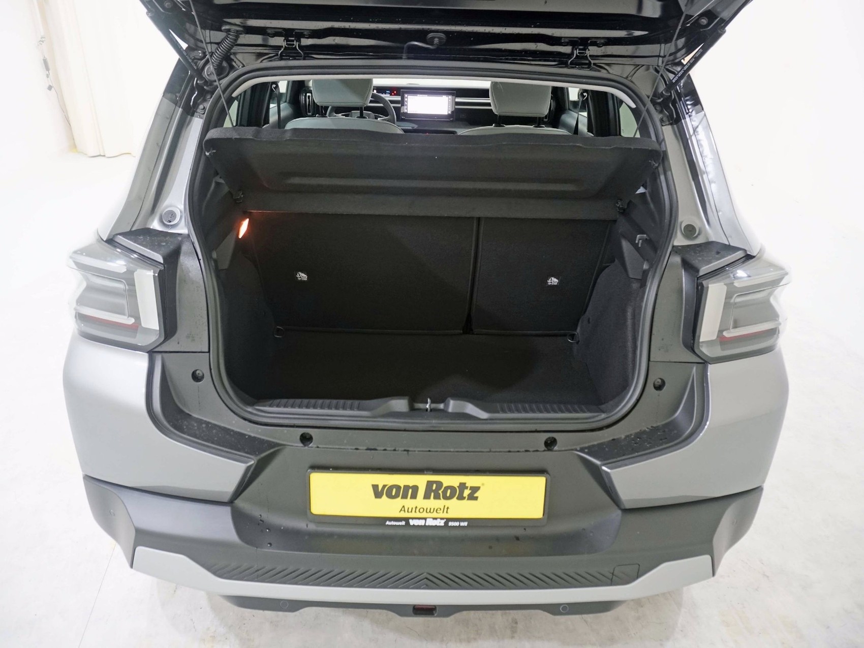 CITROEN C3 e-Max-image-18