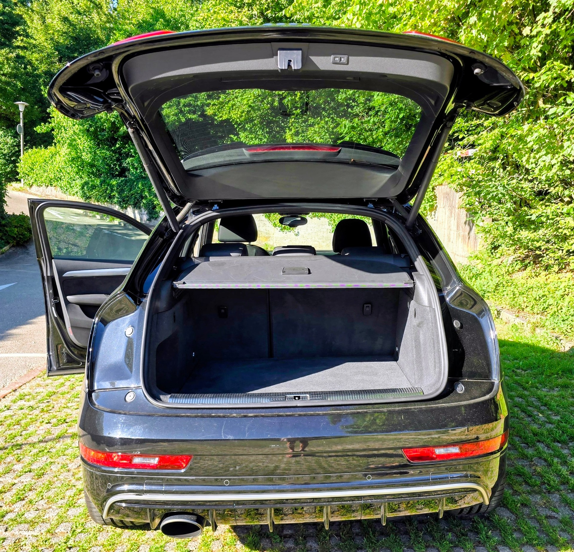 AUDI 2.5 TFSI quattro S tronic-image-3
