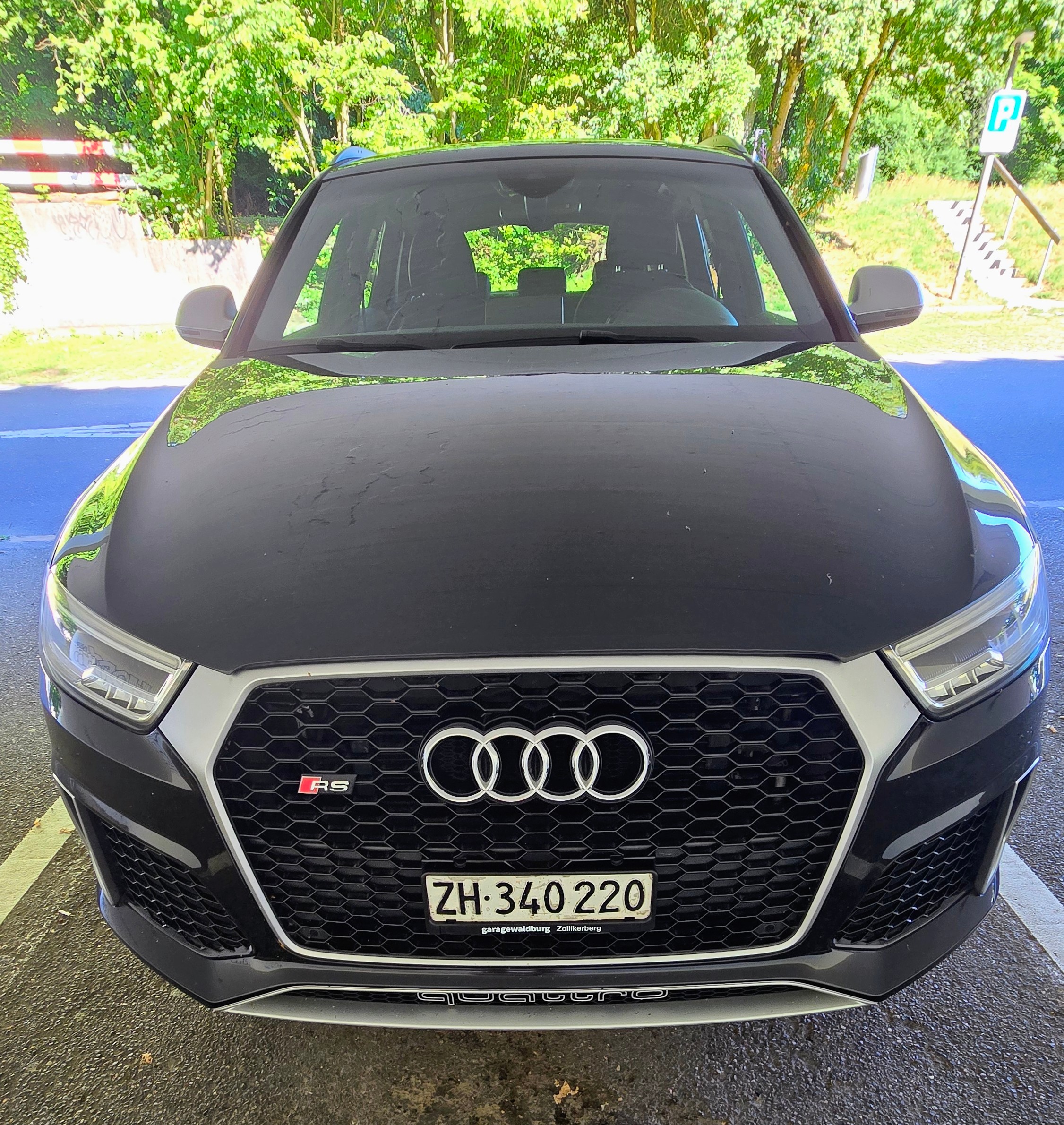 Car photo