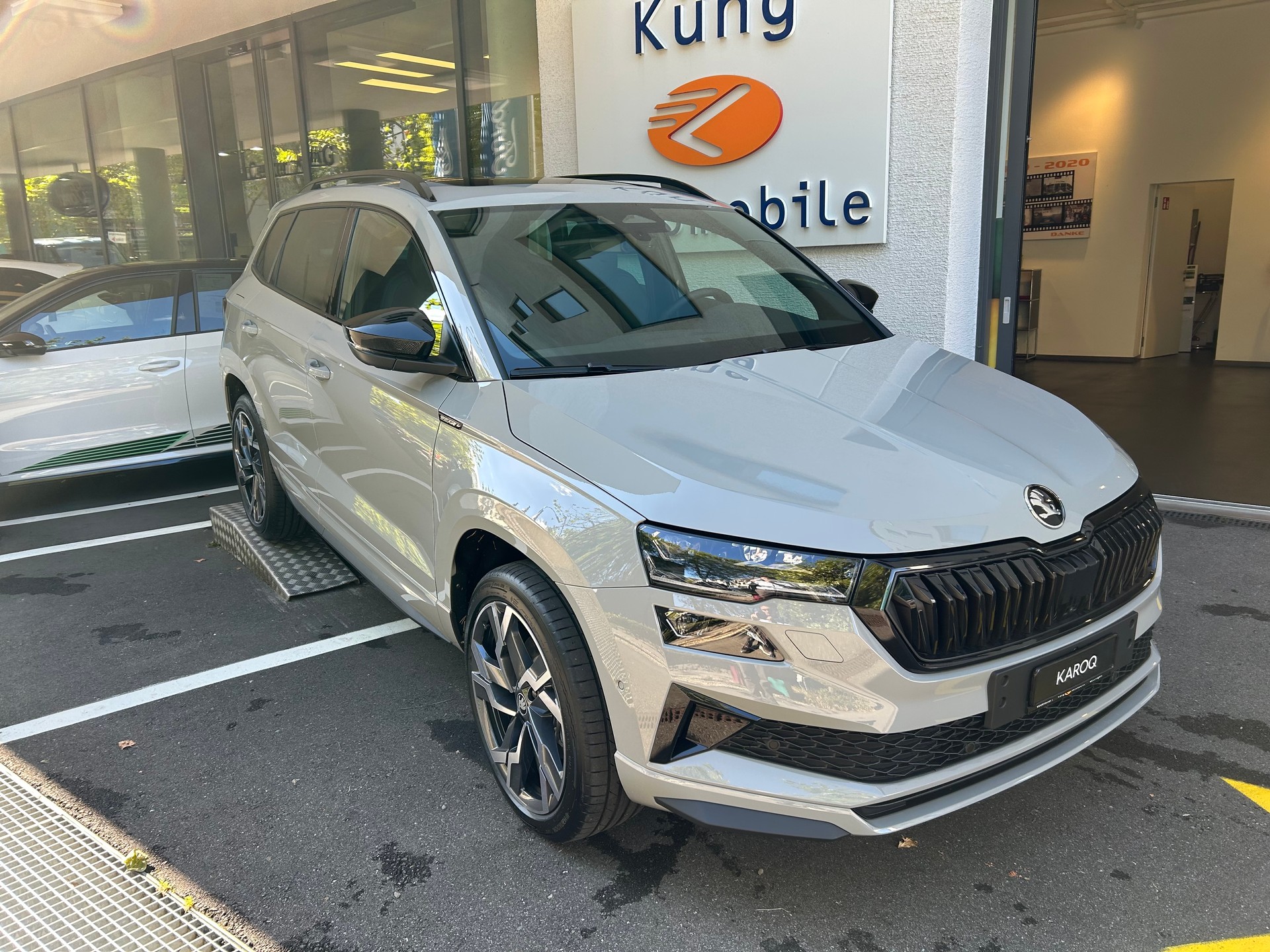 SKODA Karoq 2.0 TSI SportLine 4x4 DSG-image-0